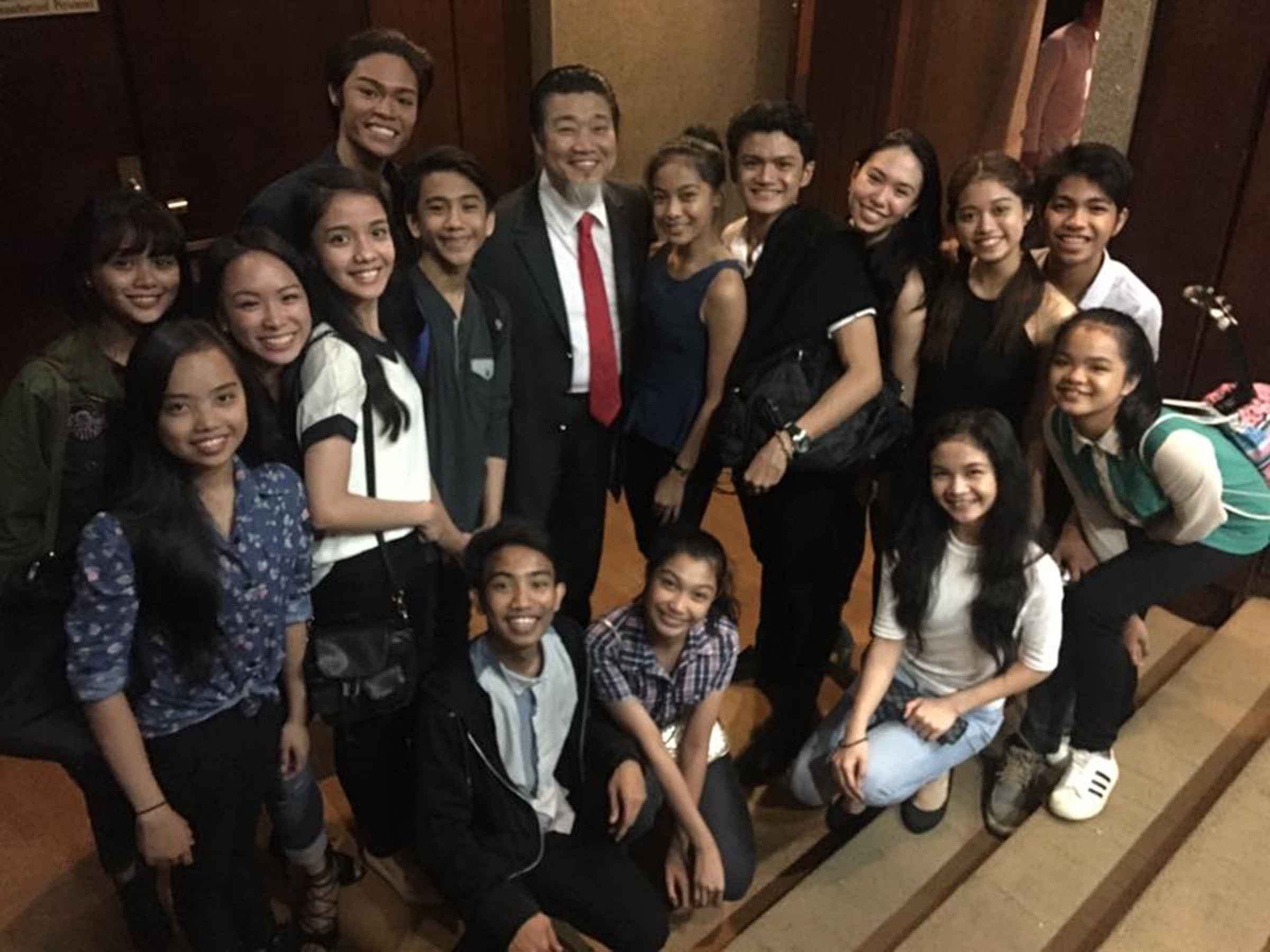 Godwin (standing at the back, third from left) joins his Ballet Manila colleagues in this group picture with jury head Jae Keun Park. Flanking Mr. Park are Junior Category winners Brian Sevilla (third prize) and Nicole Barroso (first prize). Photo by Osias Barroso