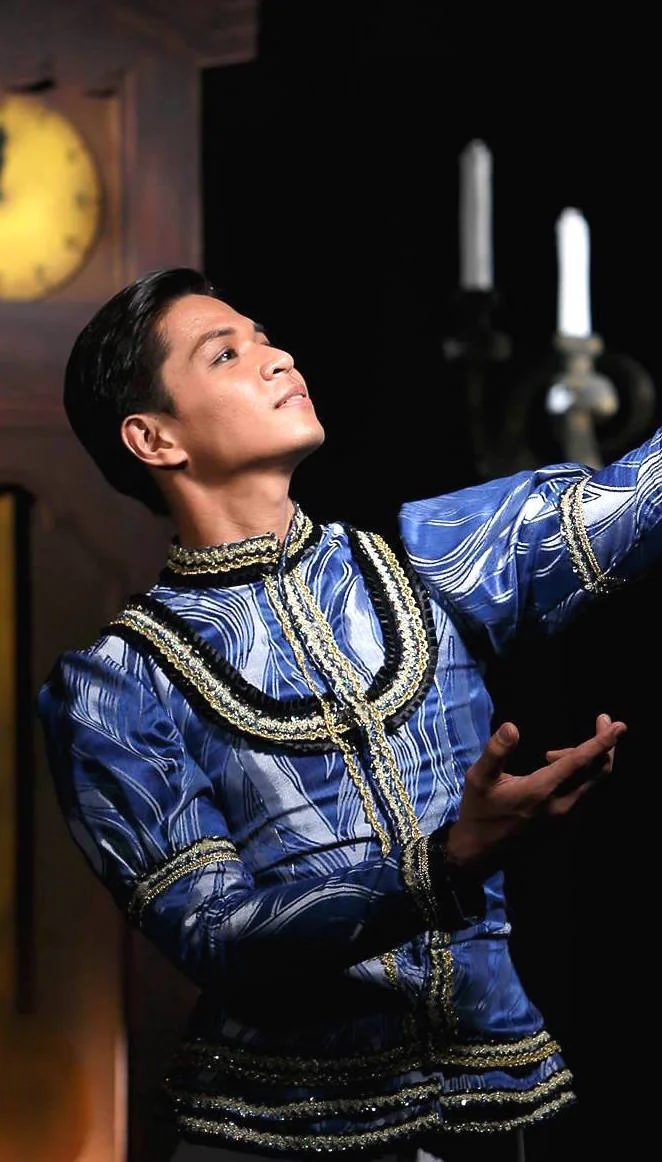 Soloist Mark Sumaylo guests as the Nutcracker Prince in Vancouver.
