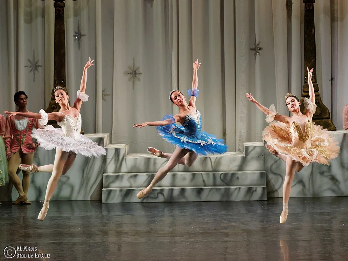 Jessa (center) soars in a number presented during World Ballet Day on October 16, alongside Nicole Barroso (left) and Jasmine Pia Dames. Photo by Stan de la Cruz