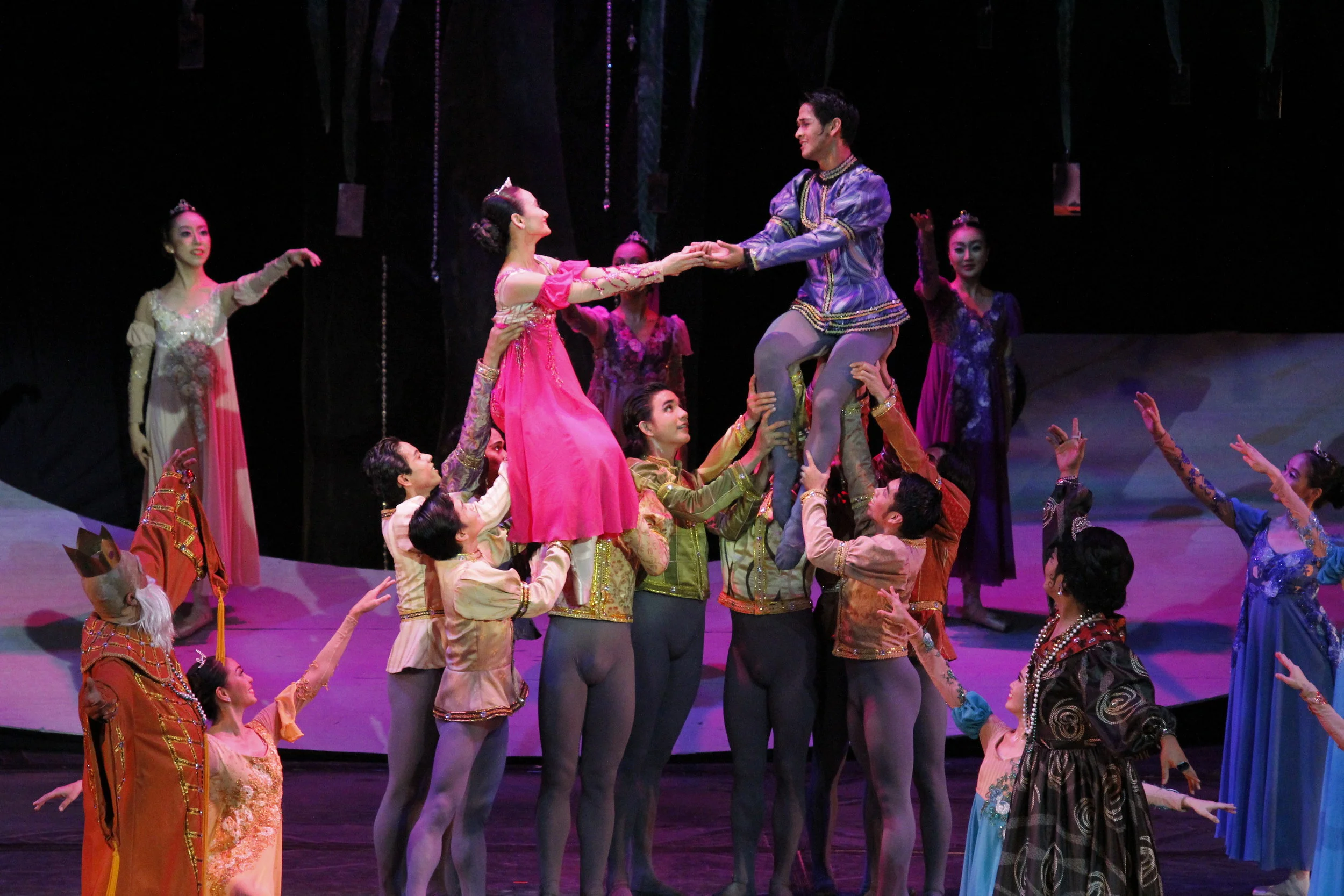 Choreography in Focus: Labingdalawang Masasayang Prinsesa