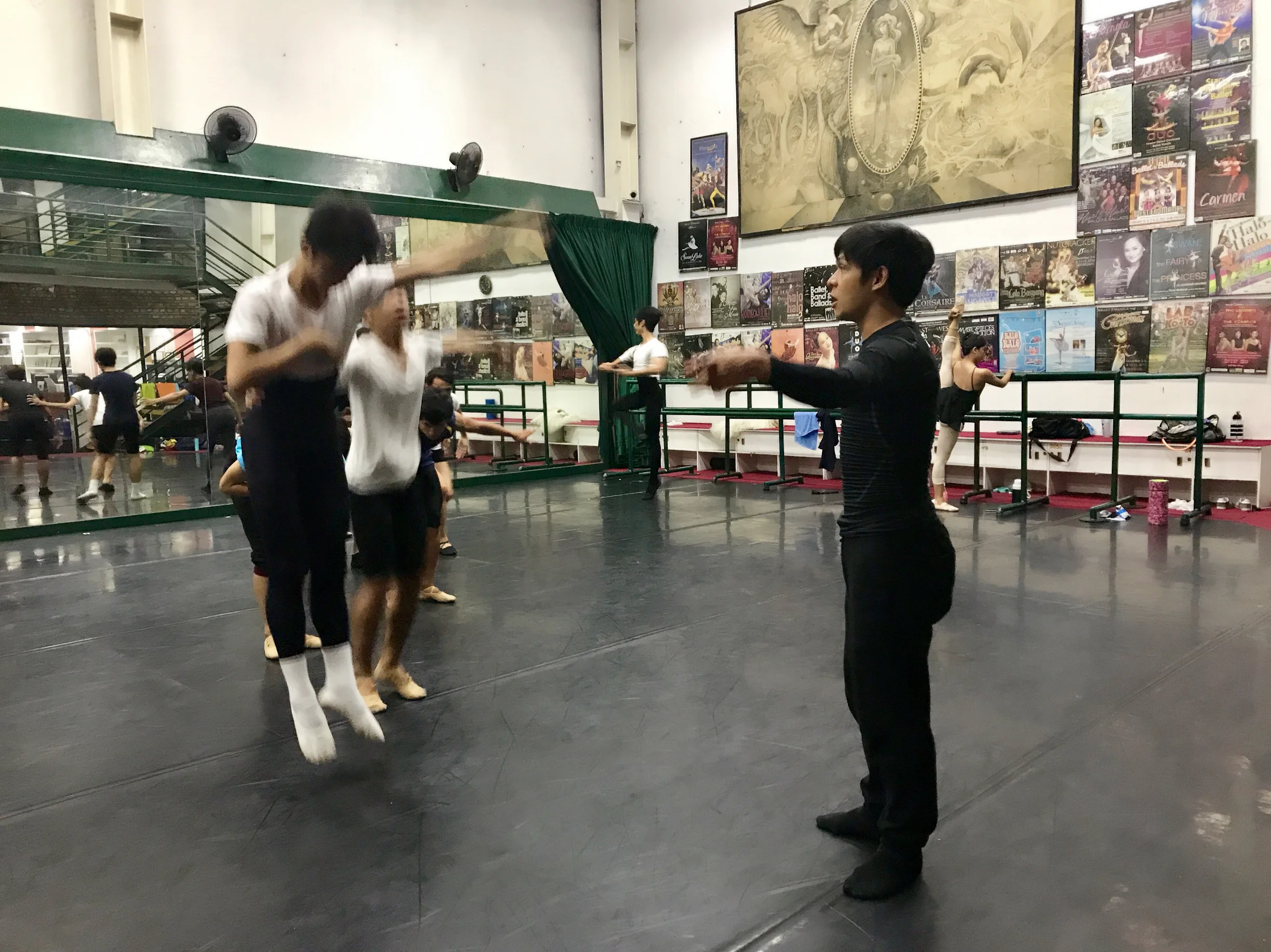 Finale: Gerardo Francisco completes the choreography of Ibong Adarna
