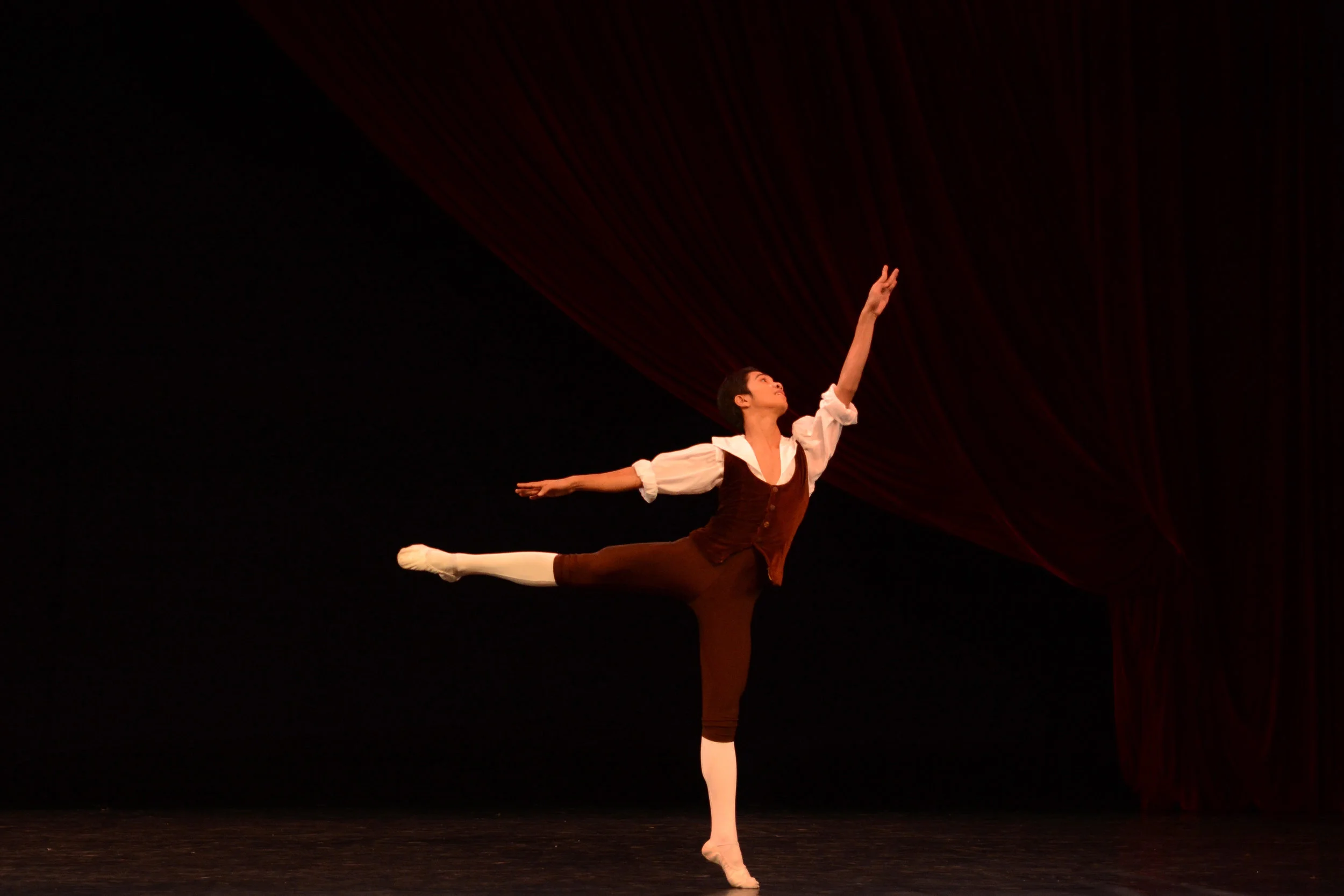 Alvin Dictado, Finalist, Junior B: La Fille Male Variation. Photo by MarBi Photography