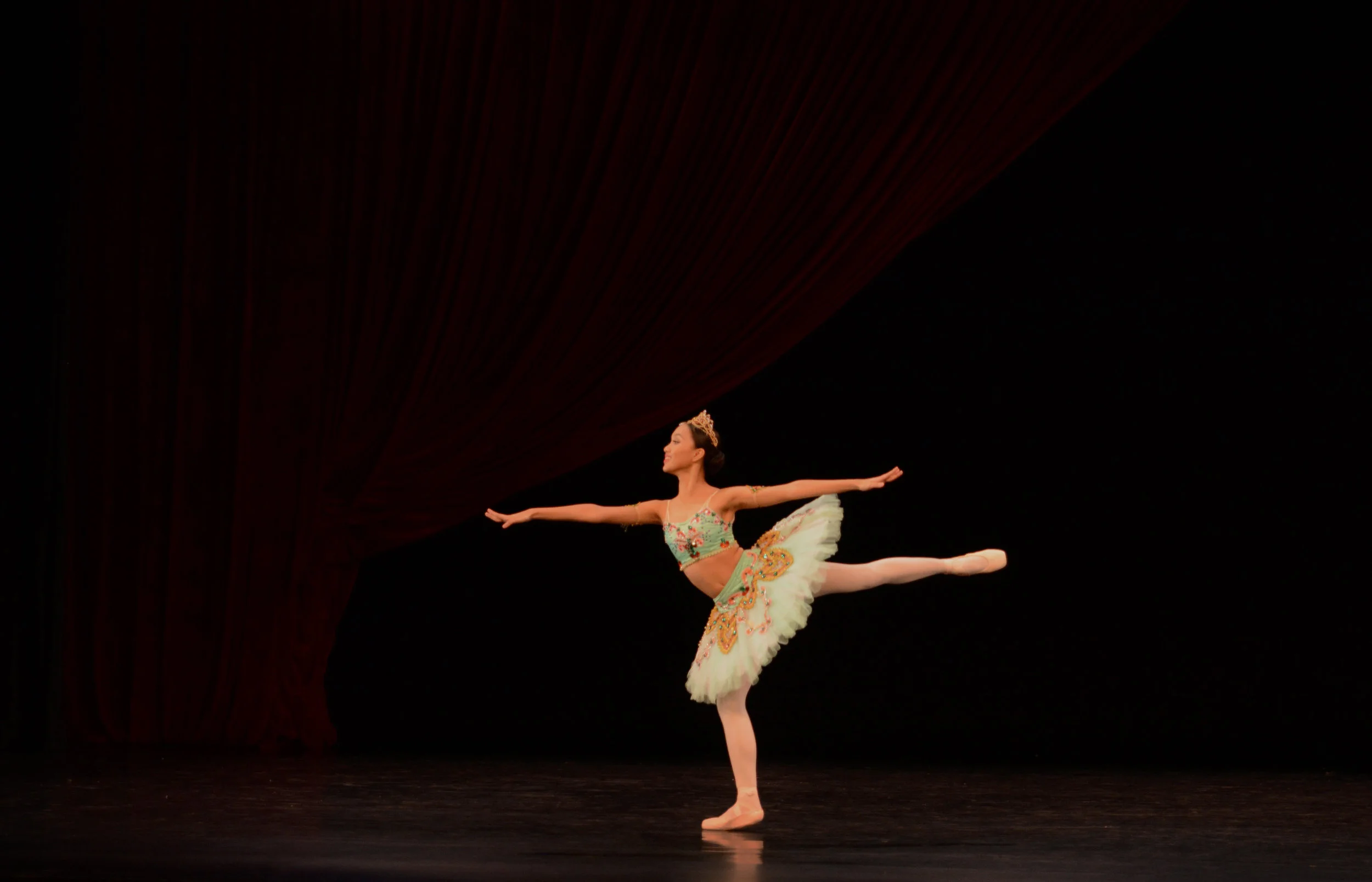 Fiona Delos Santos, Competitor, Junior B: Odalisque 2nd Variation. Photo by MarBi Photography