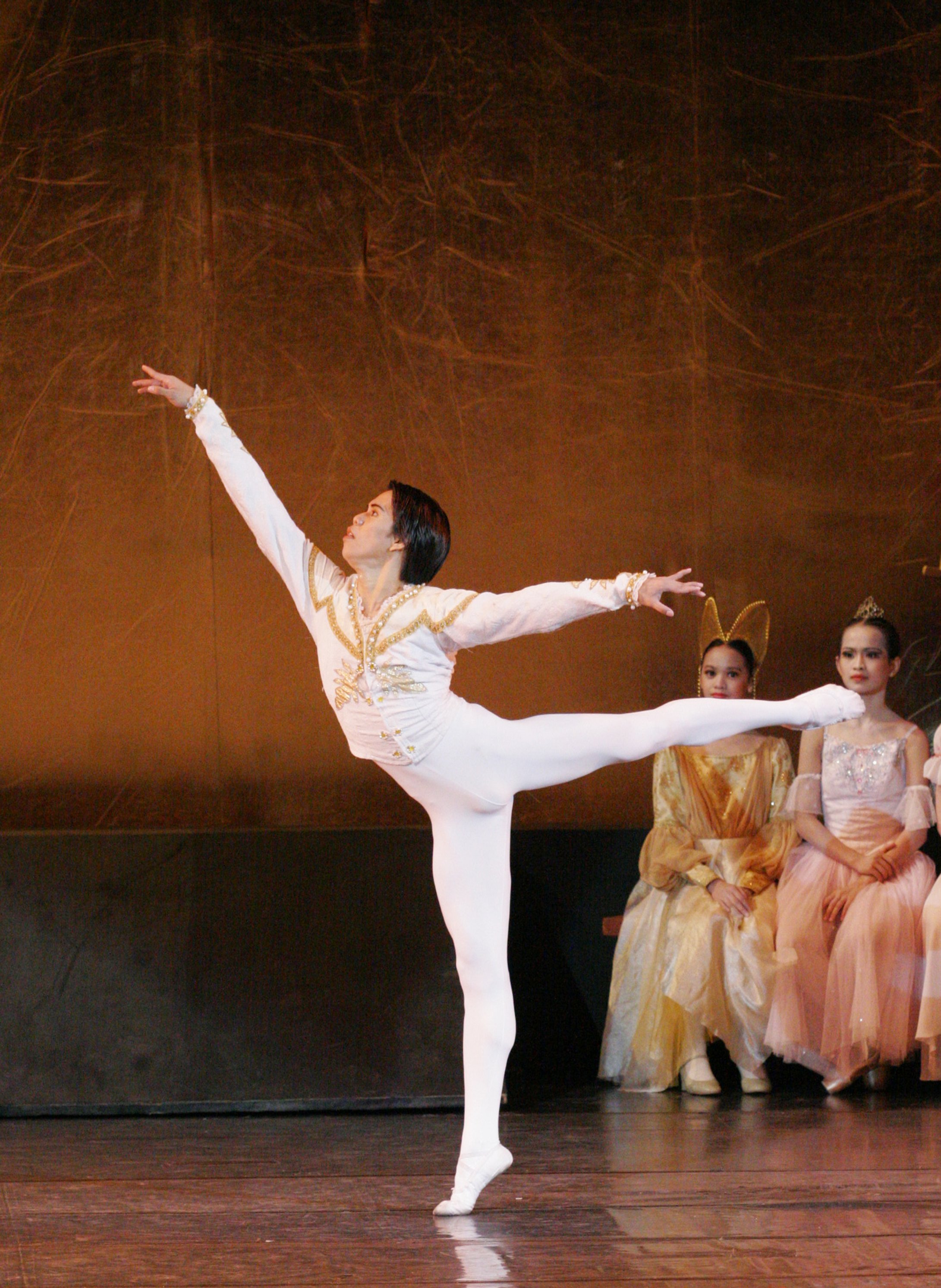    Romantic, passionate and sensitive are the words that have been used to describe Siegfried whom Francis Cascaño danced as in 2005. Photo by Ocs Alvarez   