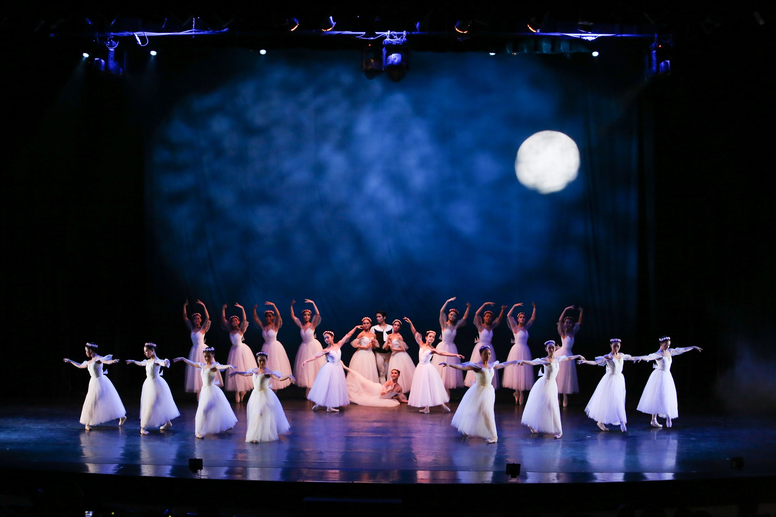   Les Sylphides  (also known as  Chopiniana ) rightfully earns its moniker as a “white ballet” as the entire cast sticks to one color – with the exception of the sole male dancer who wears a vest over his white outfit. In 2019 as part of its double-b