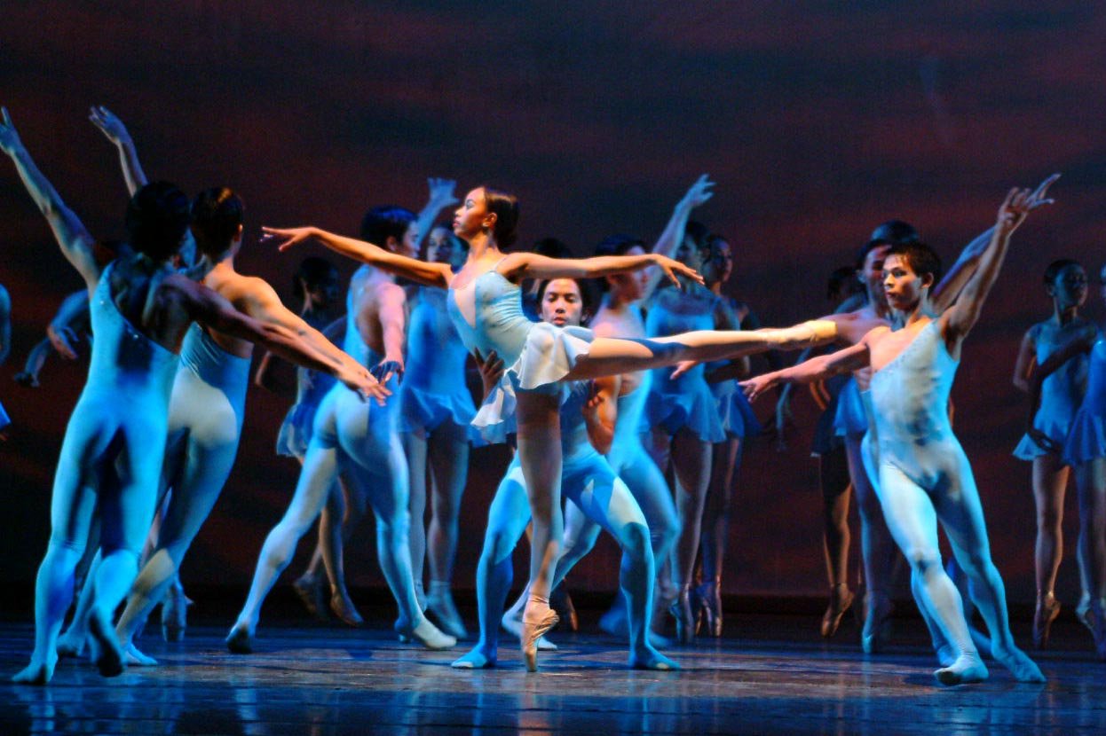    Birds soaring in the sky was the vision of the late Ballet Manila artistic director Eric V. Cruz when he first created  Visions in Blue  for Dance Concert Company. When Ballet Manila performed it in  OPM at OPB  (2003), his inspiration of birds in