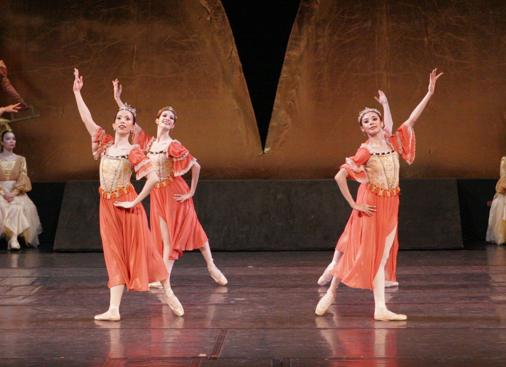    At the palace courtyard, there is celebration in the air as Prince Siegfried turns 21 in  Swan Lake  (2005). As part of the festivities, a waltz is danced in Act 1, with the ladies – Sarah Abigail Cruz, Gabriela Galvez, Eileen Lopez and Zaira Cosi