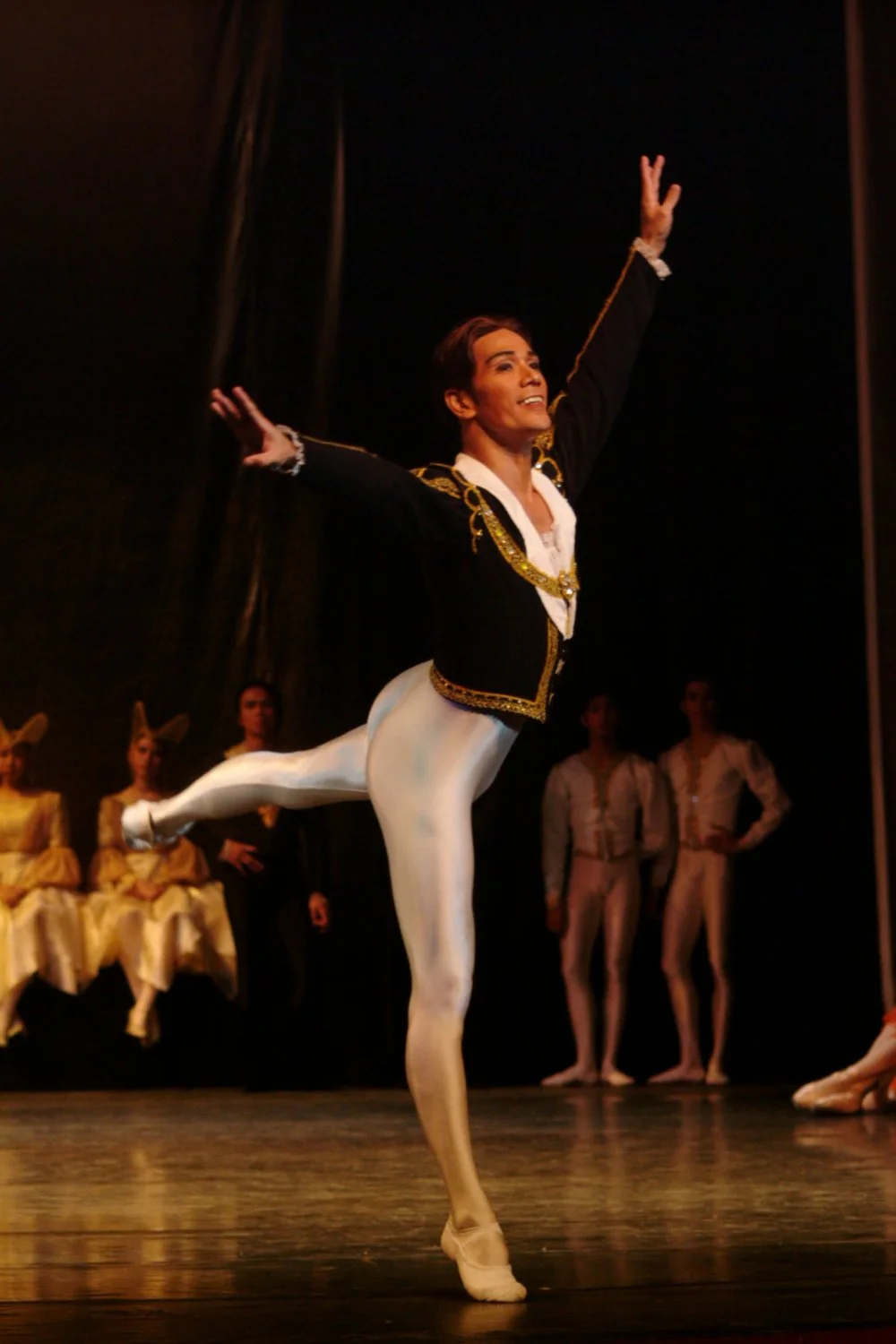    In  Swan Lake  (2003), Prince Siegfried (Osias Barroso Jr.) is in a joyful mood. He’s turning 21, and to celebrate the milestone, a ball is being thrown in his honor. His color combination of choice for this momentous occasion befits his regal lin