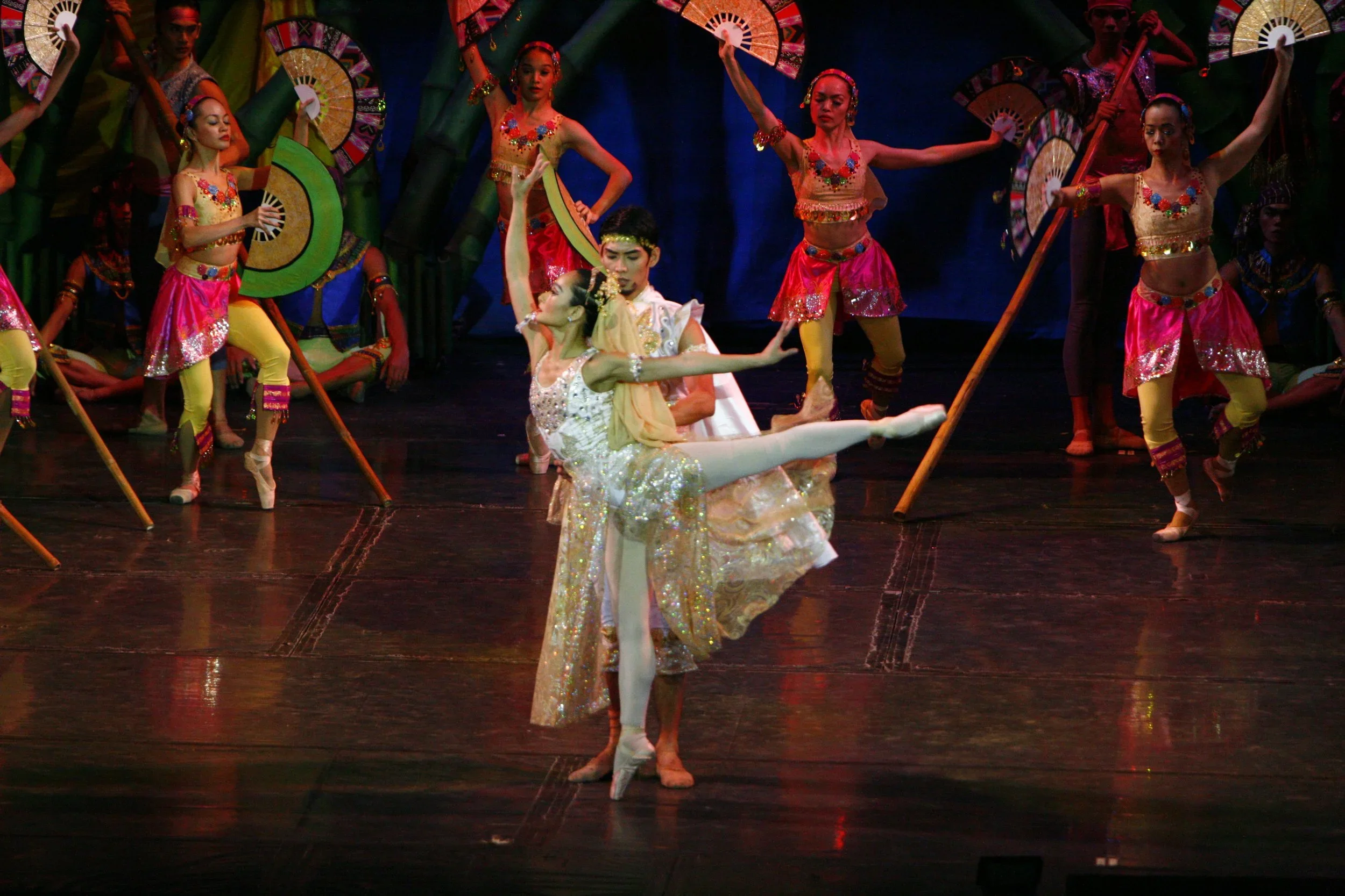    The goddess Luningning (Lisa Macuja Elizalde) reluctantly marries the mortal Kapuy (Nazer Salgado). Photo by Ocs Alvarez   