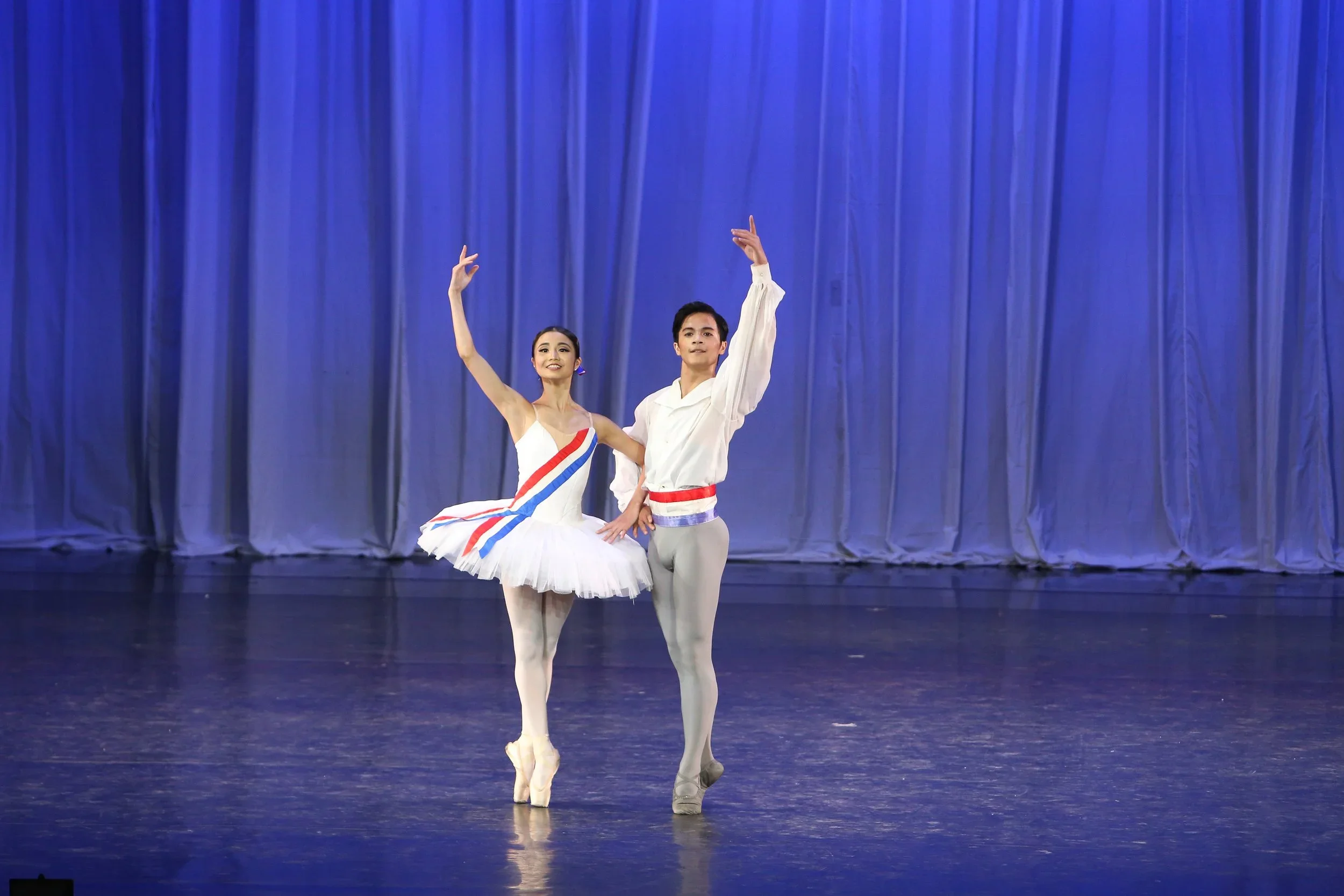   Celebrating the spirit of the French Revolution, the  Flames of Paris  pas de deux is a staple in ballet competitions and high-profile gala performances for its energetic leaps and rapid-fire footwork. In 2019 for the fundraiser  Tuloy ang Sayaw-a