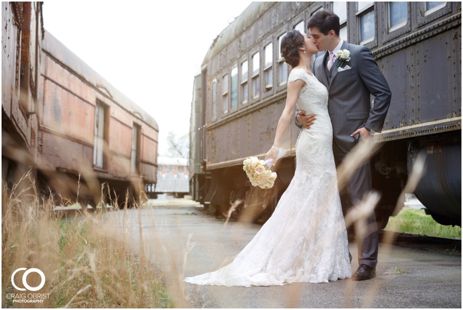 KCPC-Wedding-Duluth-Georigia-Train-museum_0025.jpg