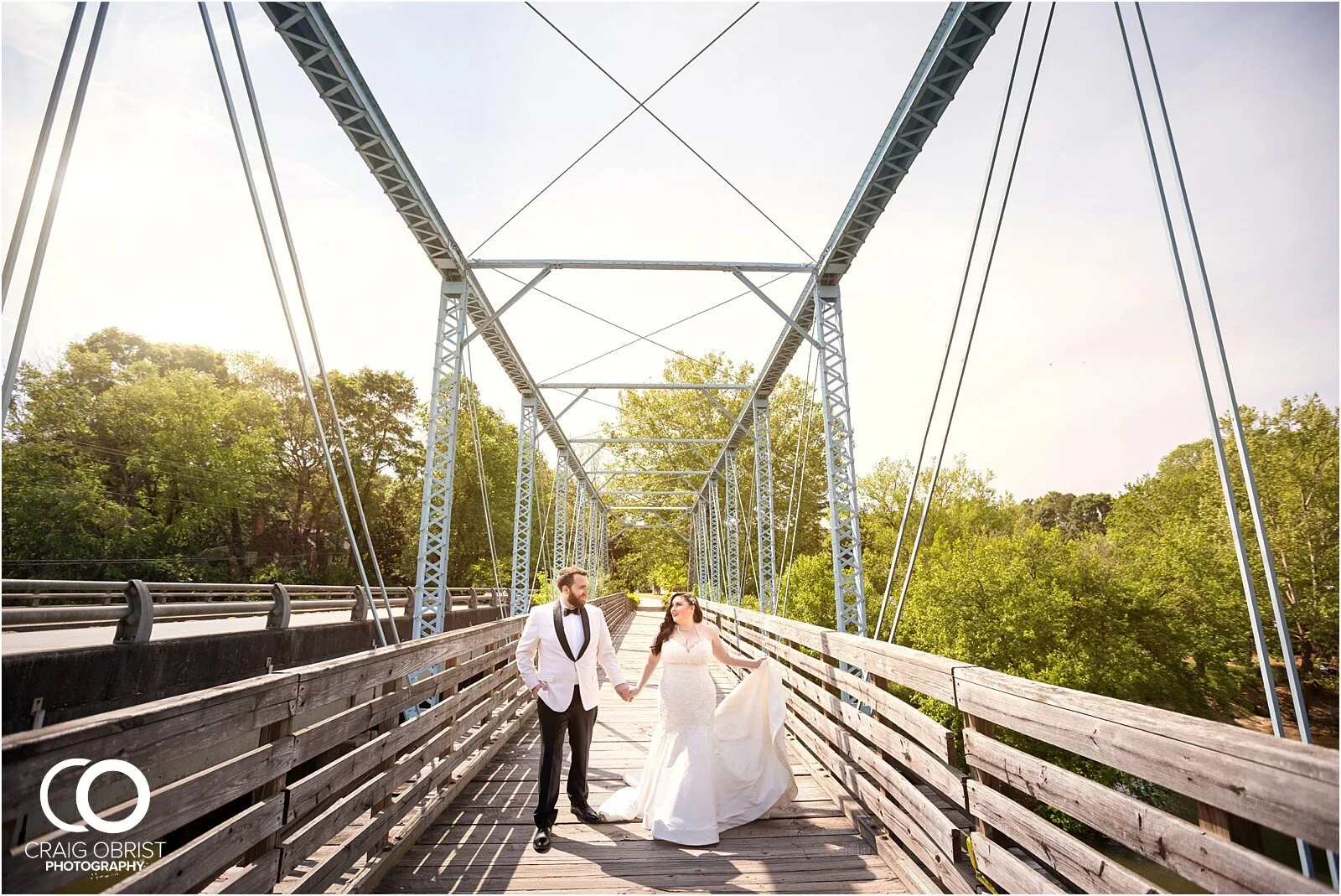 Canoe Restaurant Wedding Bridge Portraits_0010.jpg