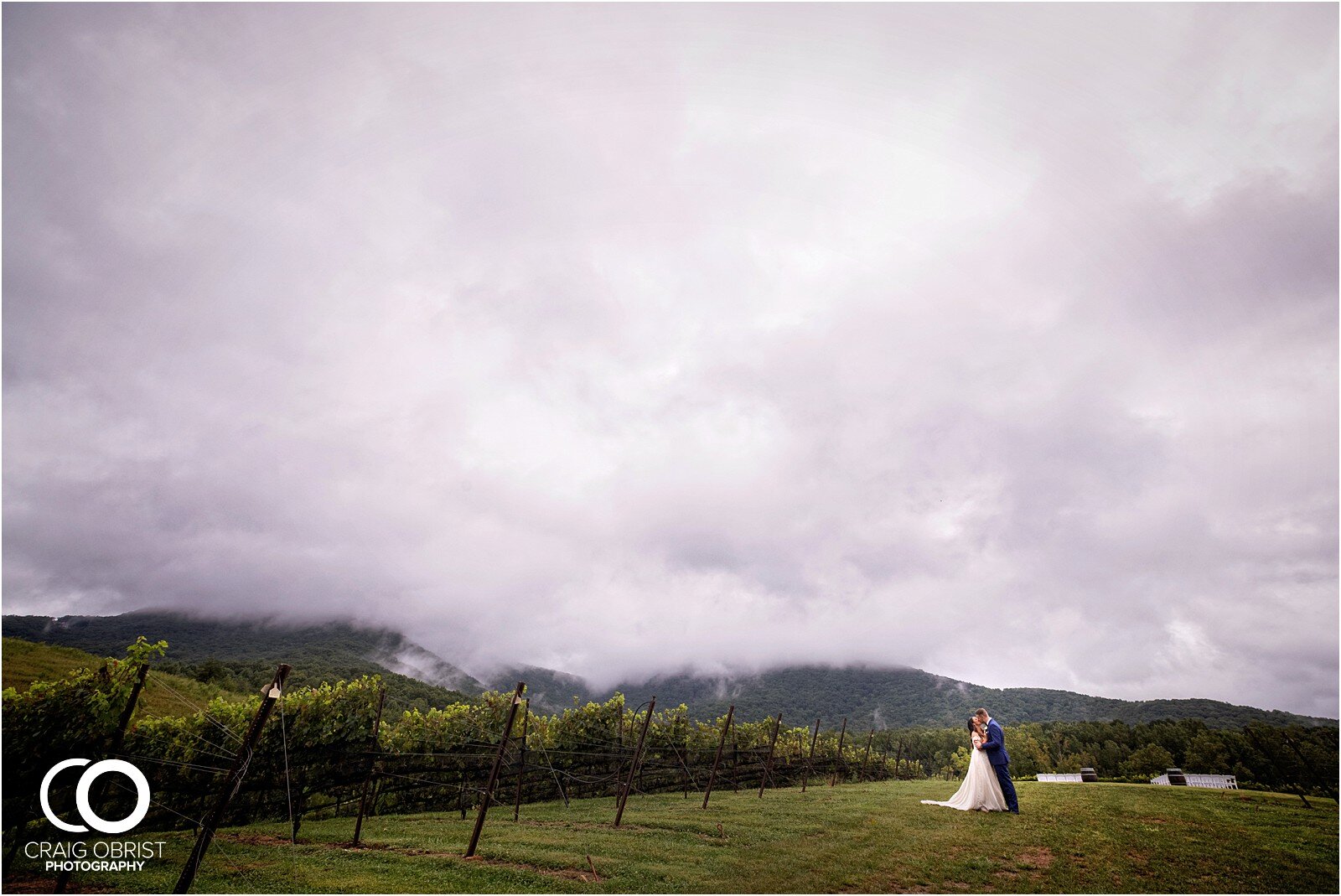 Yonah Mountain Vineyard Rain Day Wedding_0061.jpg