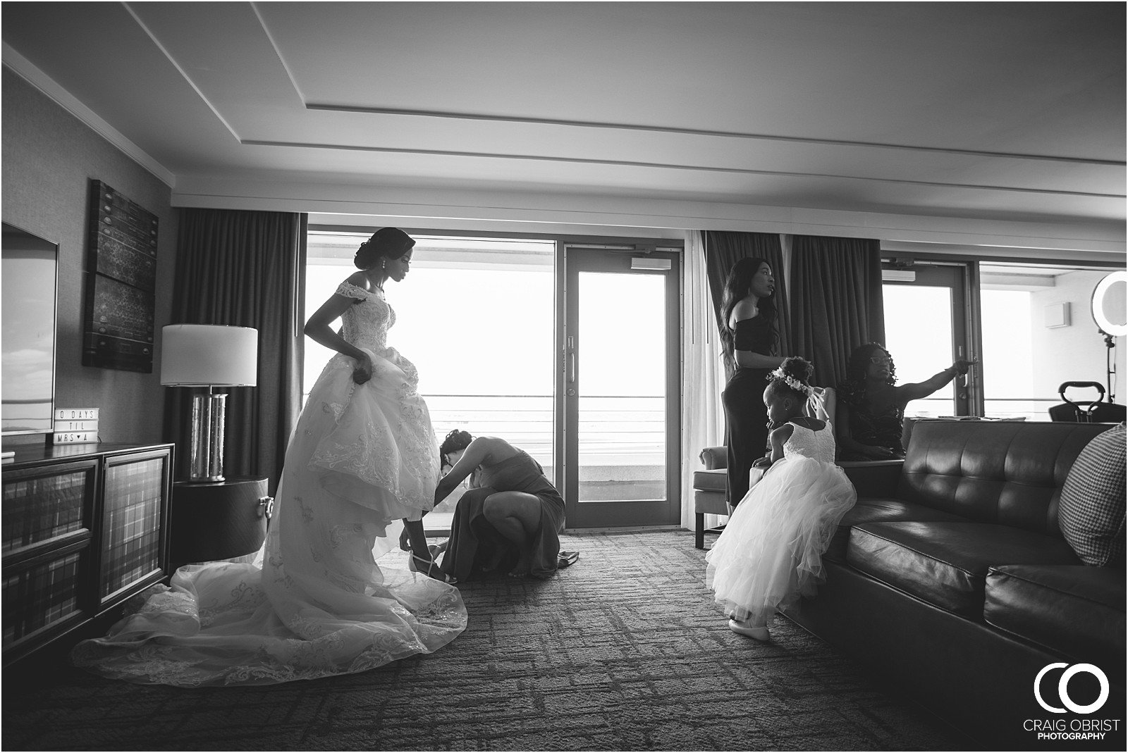 Renaissance Concourse Atlanta Airport Hotel Luxury Wedding_0010.jpg