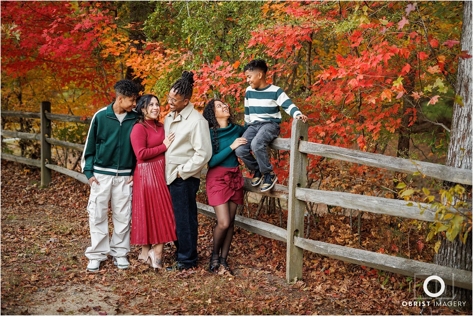 Gwinnett Heritage Center Family Fall Portraits_0026.jpg