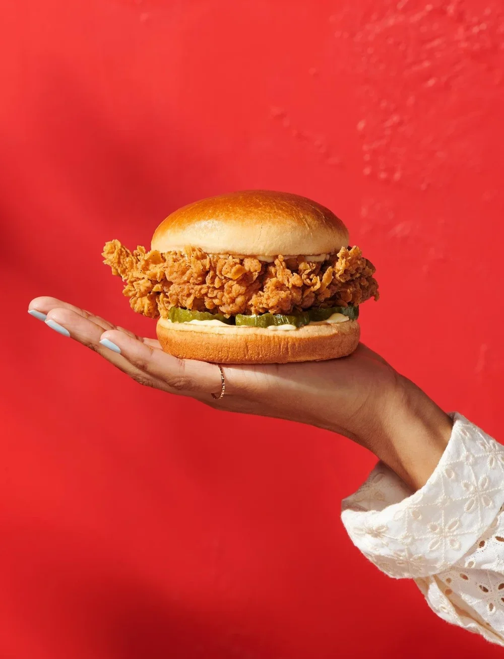 KFC_SANDO_IN_PALM_1344_R2.webp