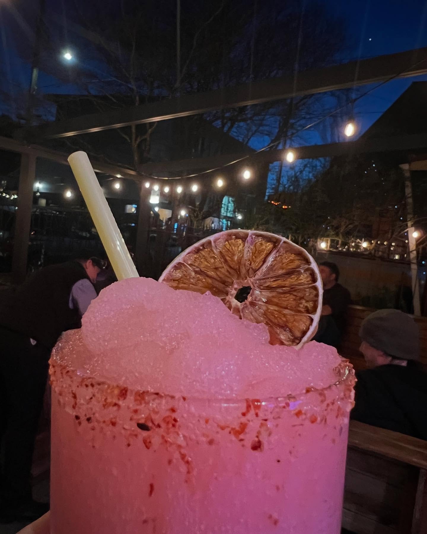 Settle a debate&hellip; Do you drink slushies EVEN in the rain sometimes?? 😛🍹