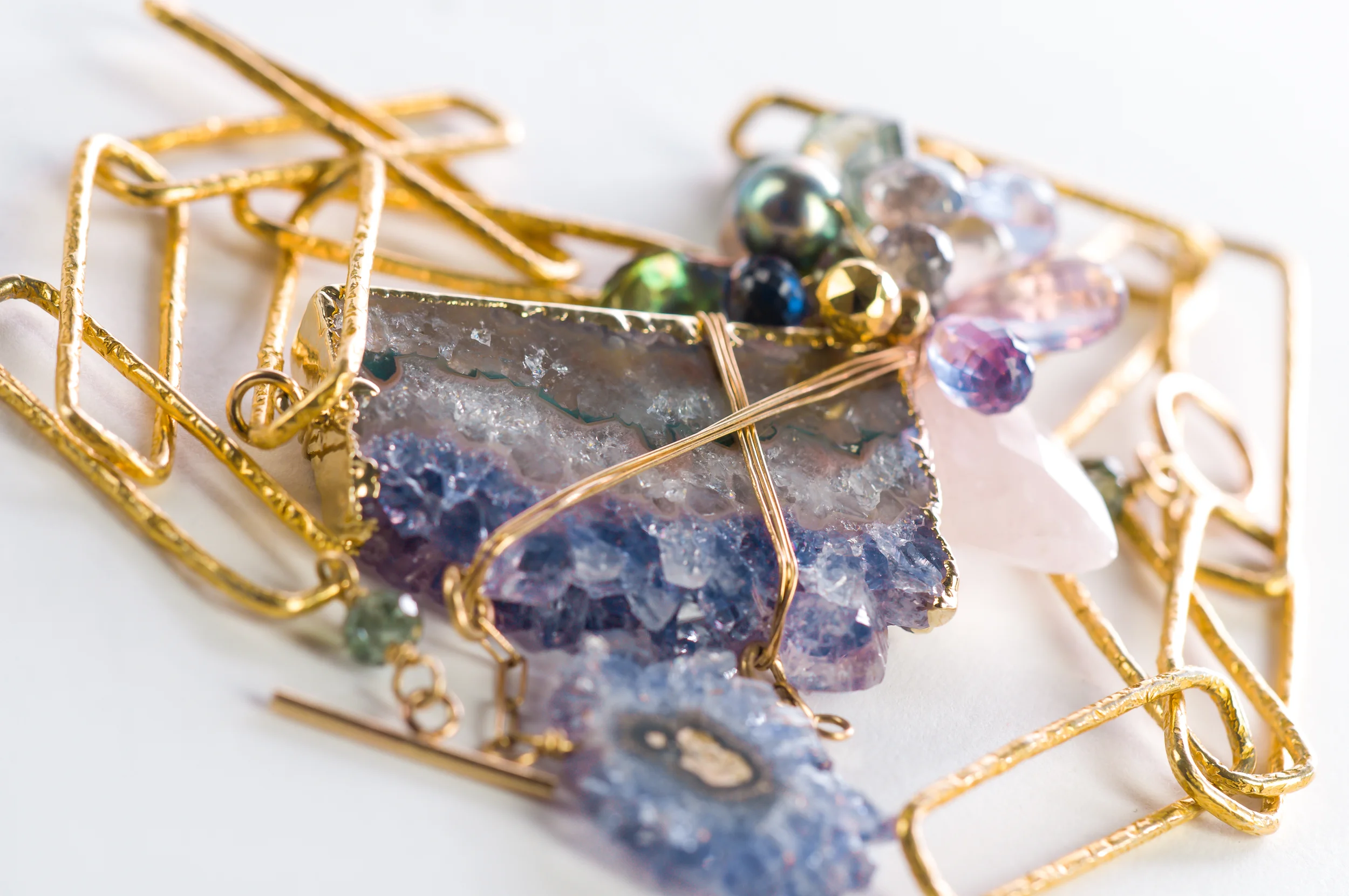 AMETHYST SLICES GEMSTONE NECKLACE