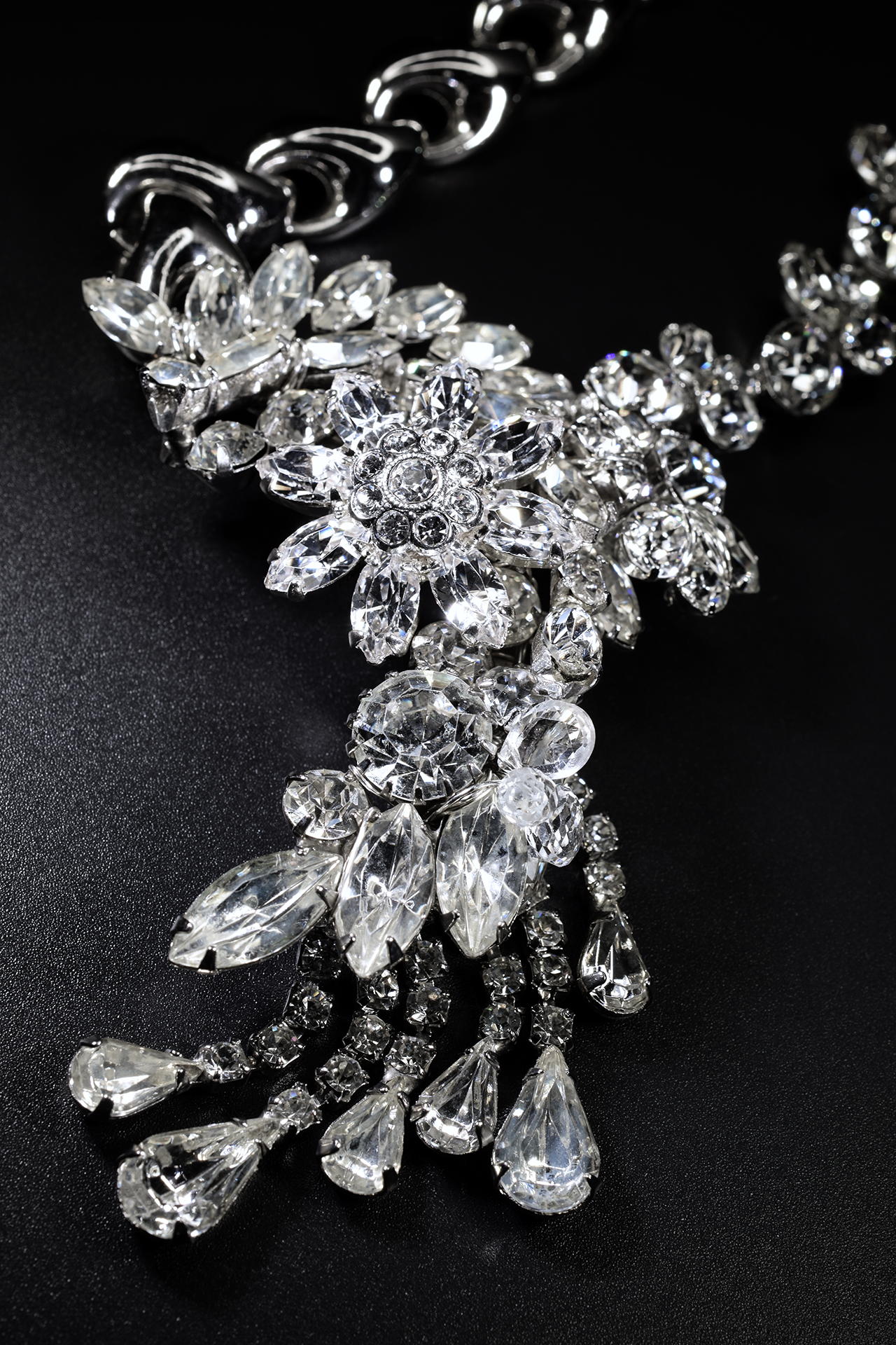 vintage rhinestone silver statement necklace