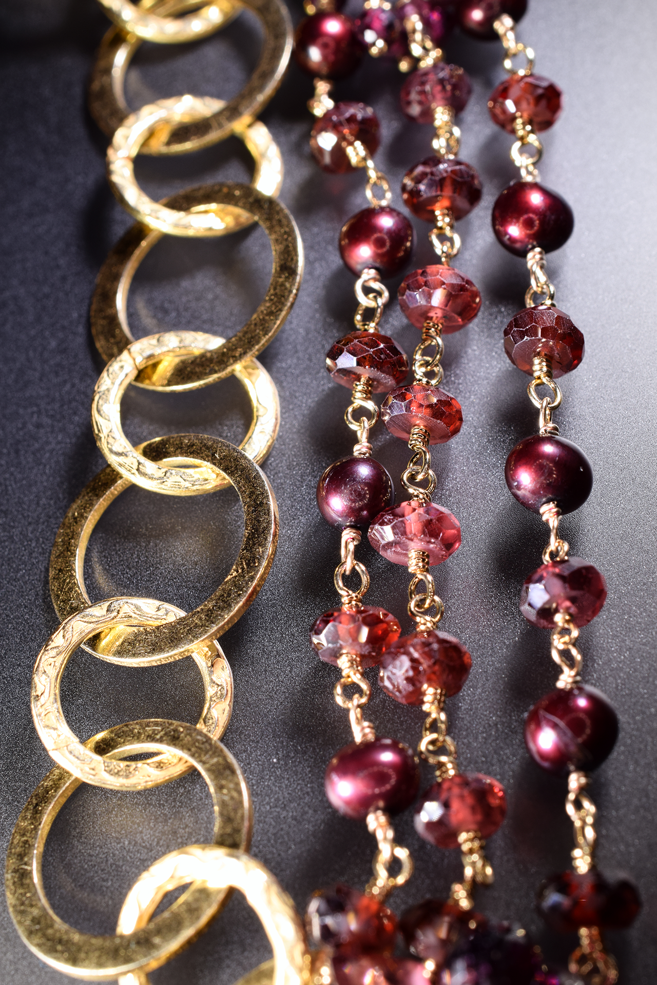 Multi chain garnet and pearl necklace