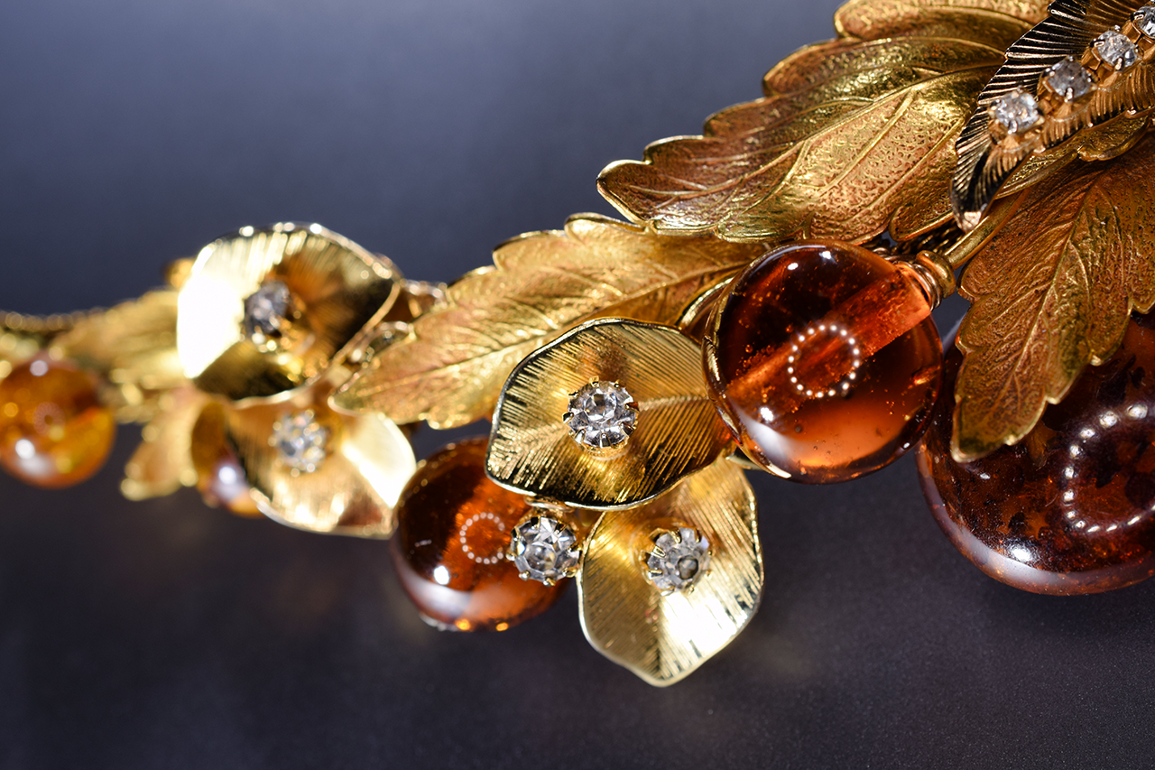 gold leaf and amber vintage collar necklace