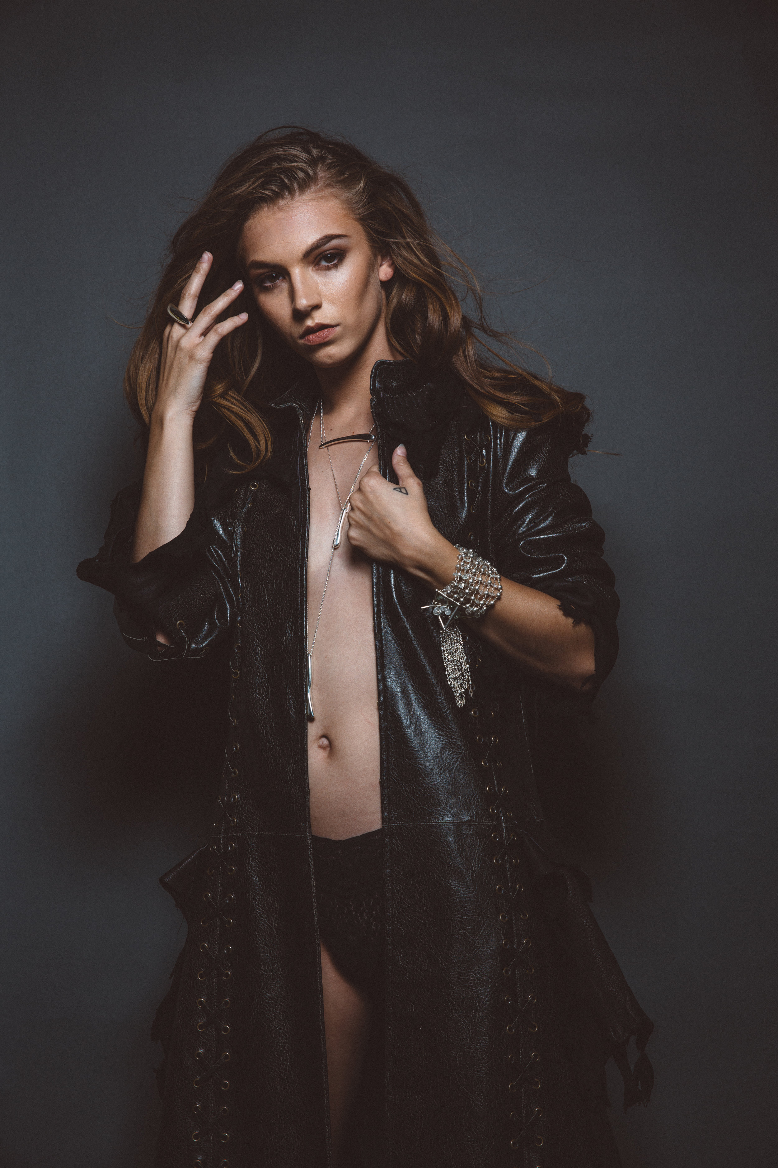 model wearing casted sterling silver talon ring