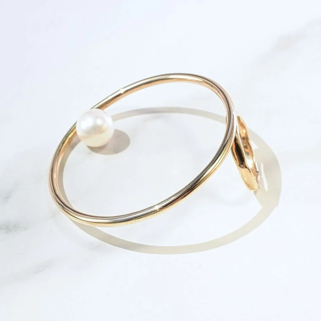 Unique Large Open Circle Gold Ring with Pearl - Elevate Your Style ...