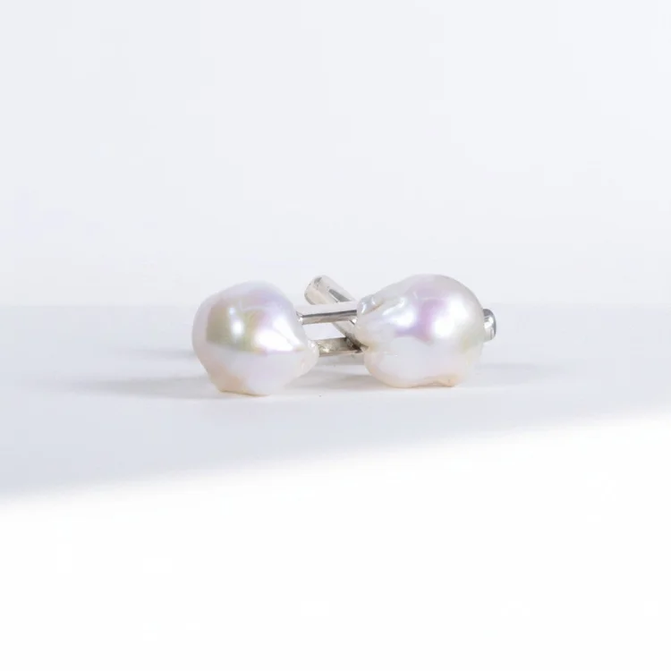 The baroque pearl cufflinks from the side