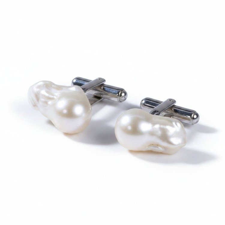 The baroque pearl cufflinks close up