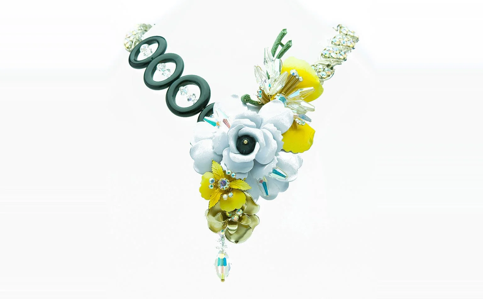 White and yellow enamel flower necklace with a Y-shaped drop