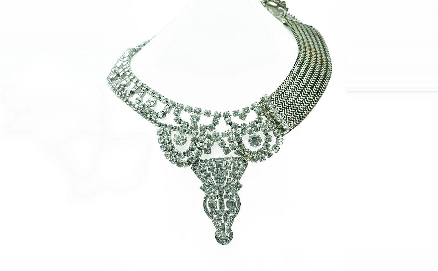 Rhinestone collar necklace with a mesh band and a tapered drop 