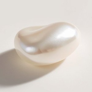 Akoya keshi pearl