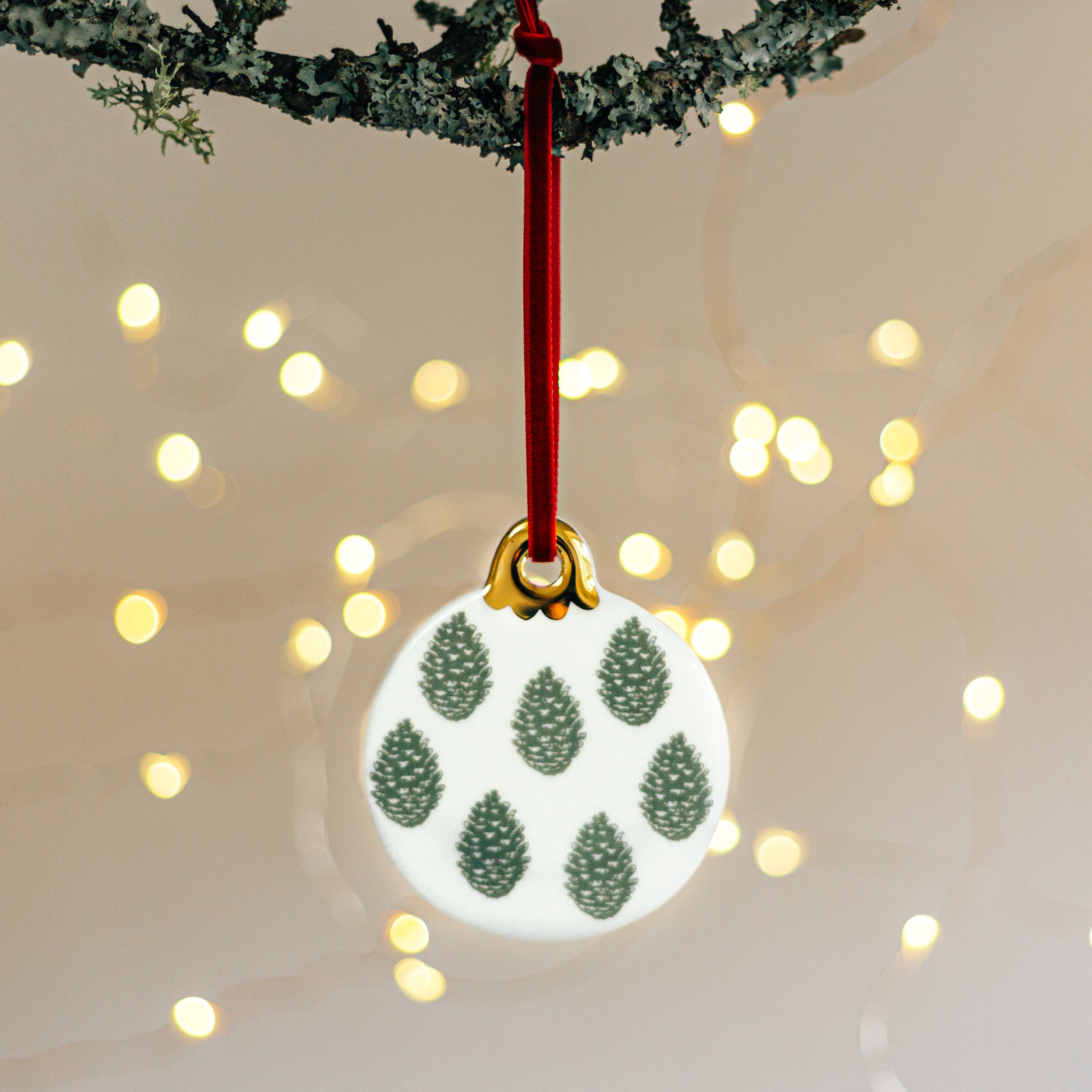 Pine Cones Christmas Tree Decoration