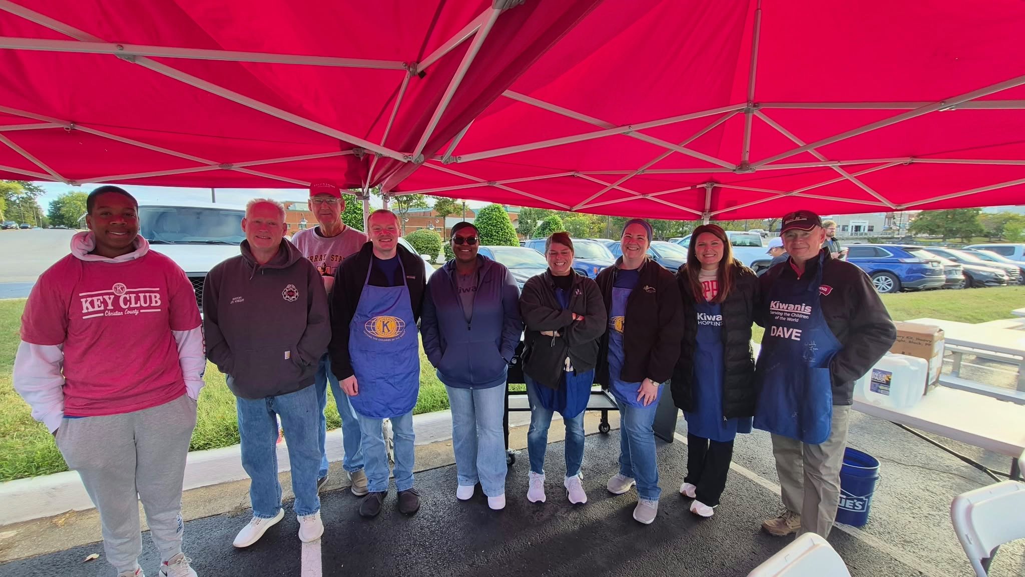 Kiwanis Club of Hopkinsville Helps Fuel Runners at the Hoptown 5K and Half Marathon