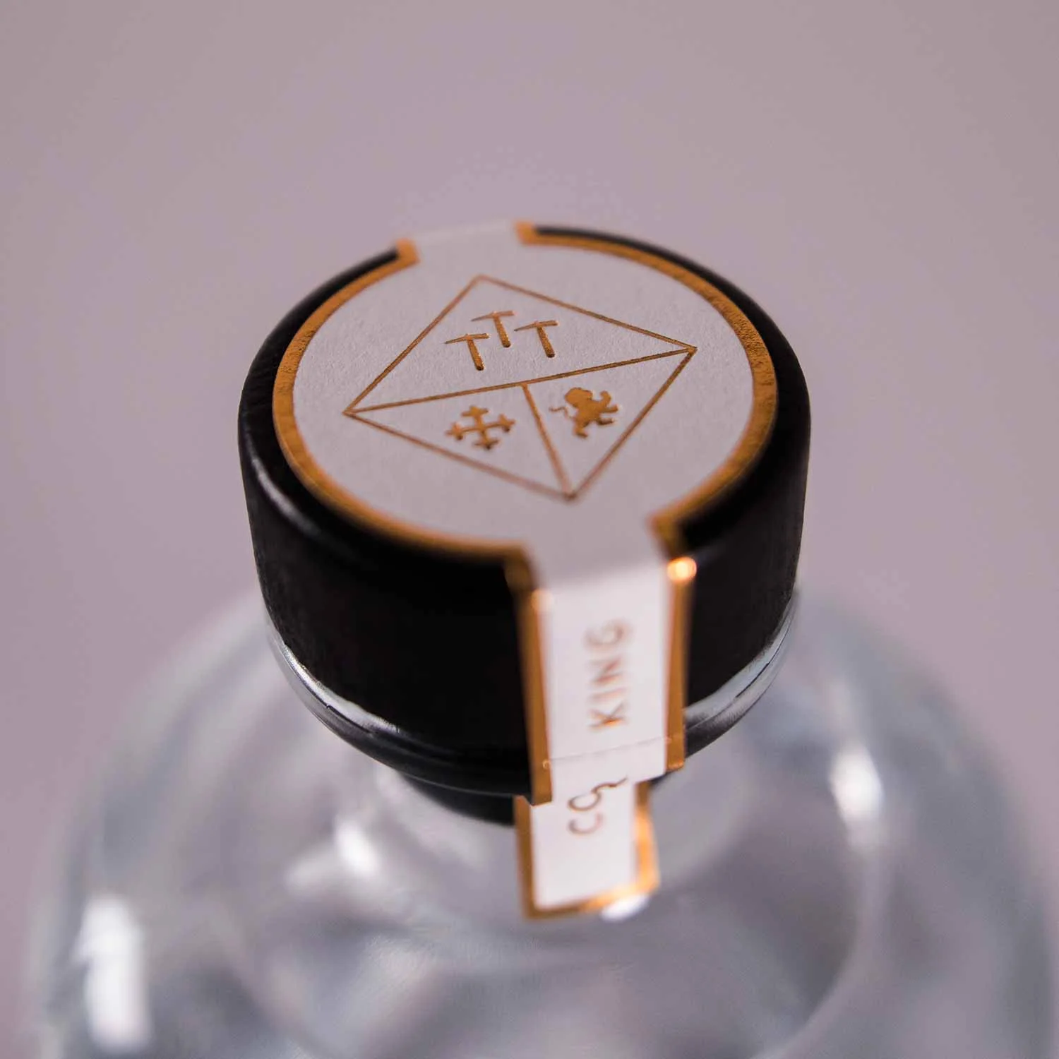 small-skosh-smoked-spiced-gin-tamper-small.jpg