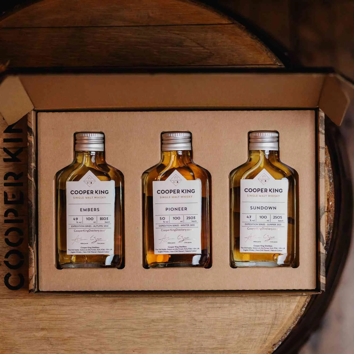 cooper_king_english_whisky_expedition_box_1_lifestyle_2.jpg