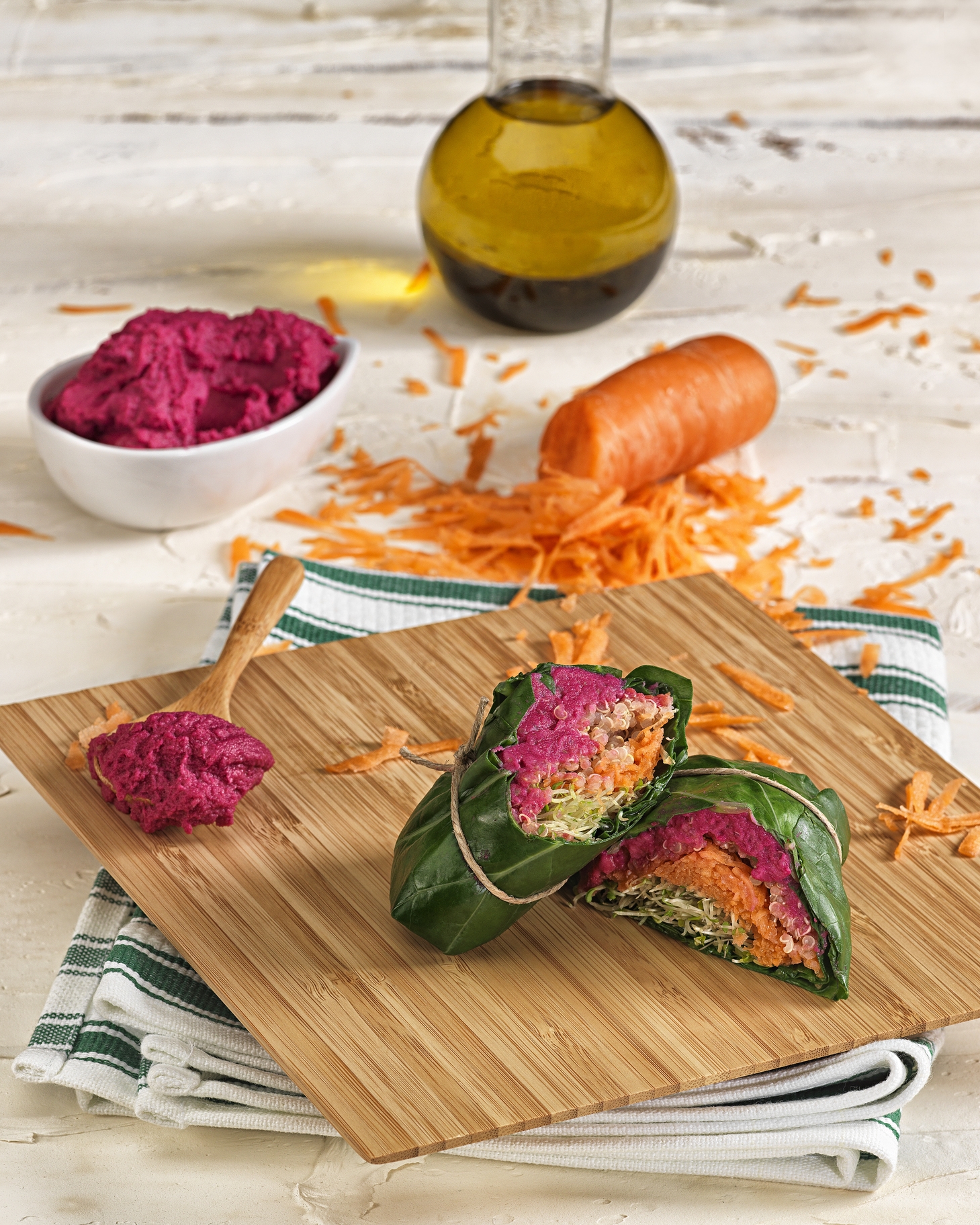 SANDUICHE DE COUVE HOMUS ROSA QUINOA.jpg