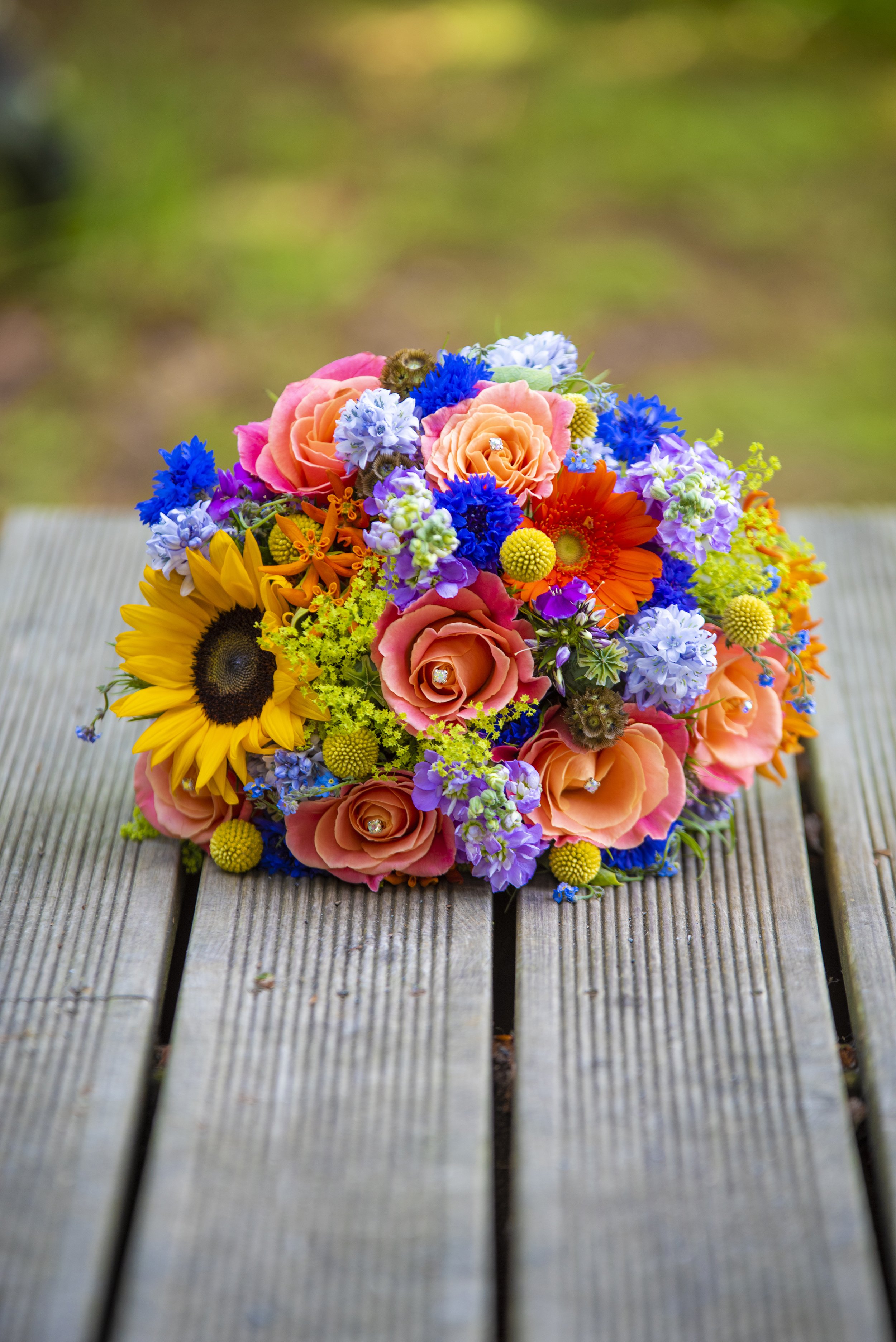 Lincolnshire-wedding-bridal-bouquet-photographs.jpg