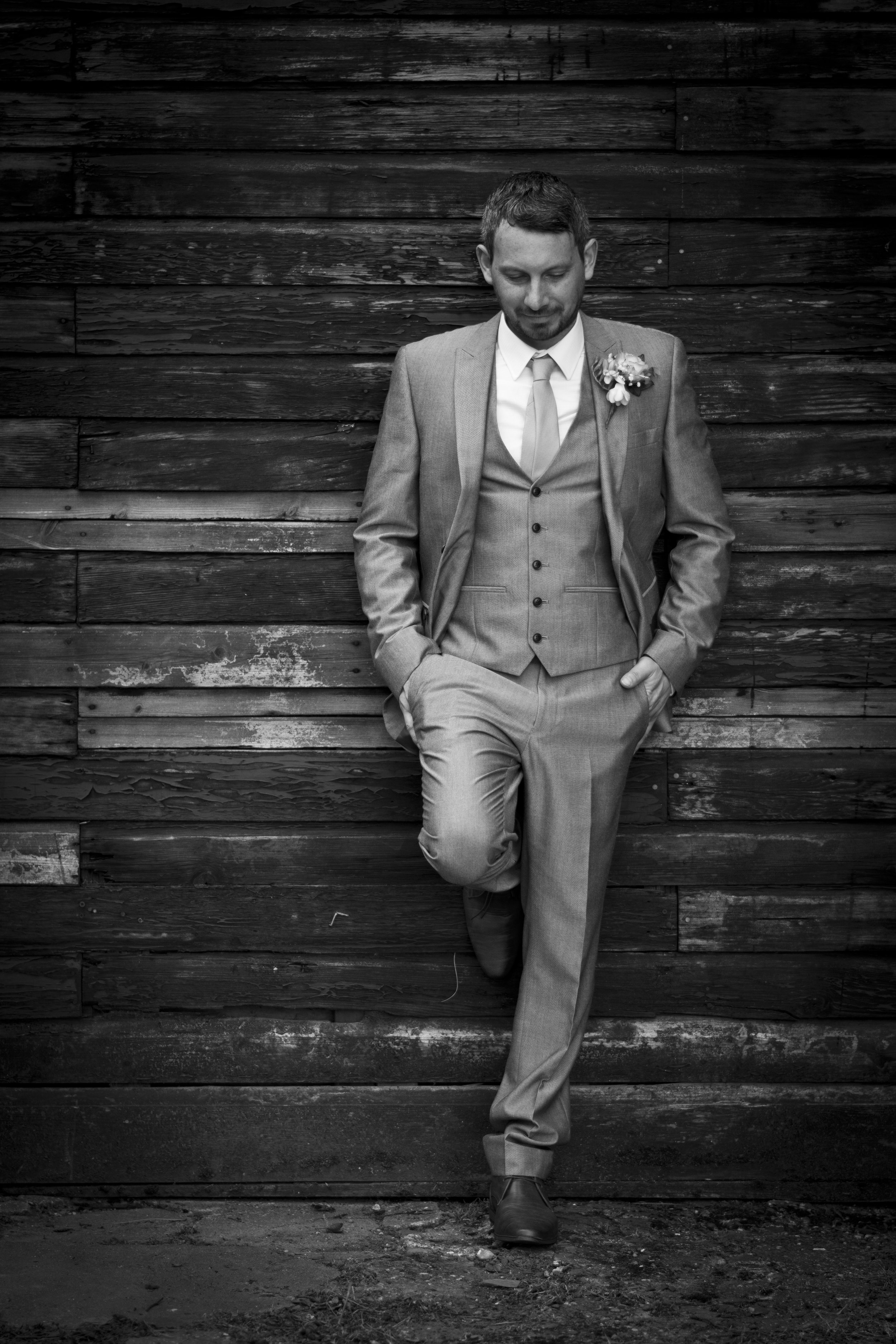 Grimsby-wedding-groom-photographer.jpg