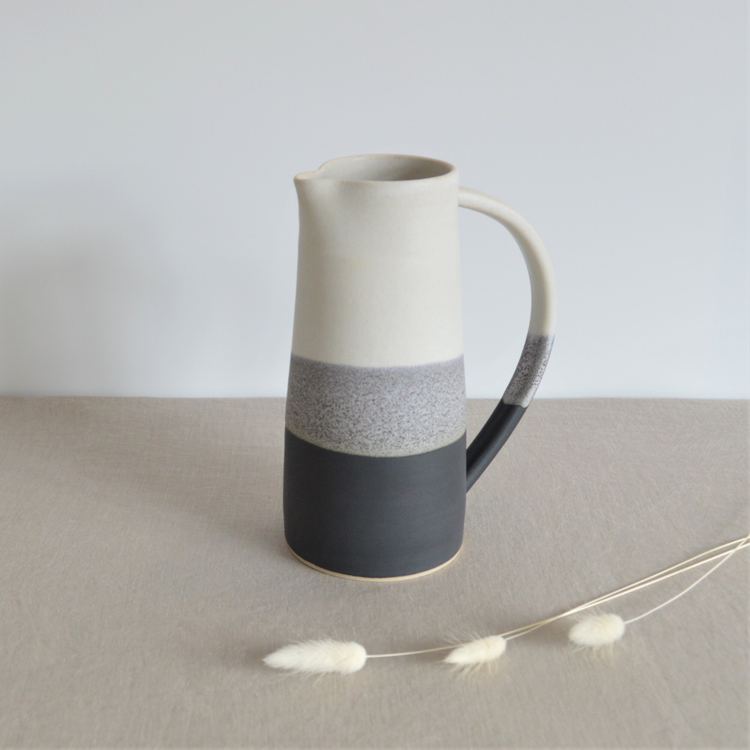 MONOCHROME LARGE JUG