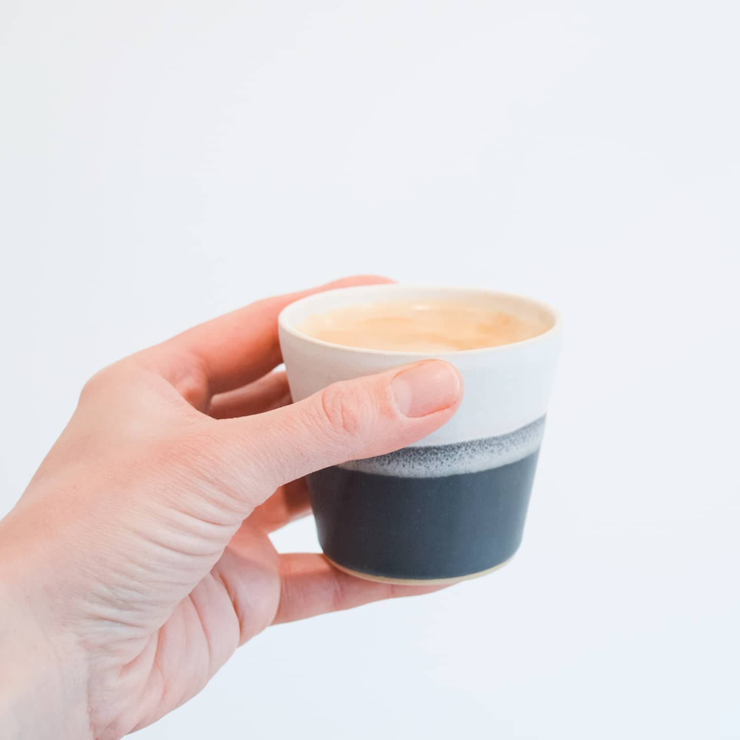 Espresso cups hot out the kiln and selling now on our web shop! ☕
-
#espressocup #espressoyourself #ceramicespressocup #monochrome #handmade #coffeelover #makermade #modernceramics #stoneware #ceramicsofinstagram