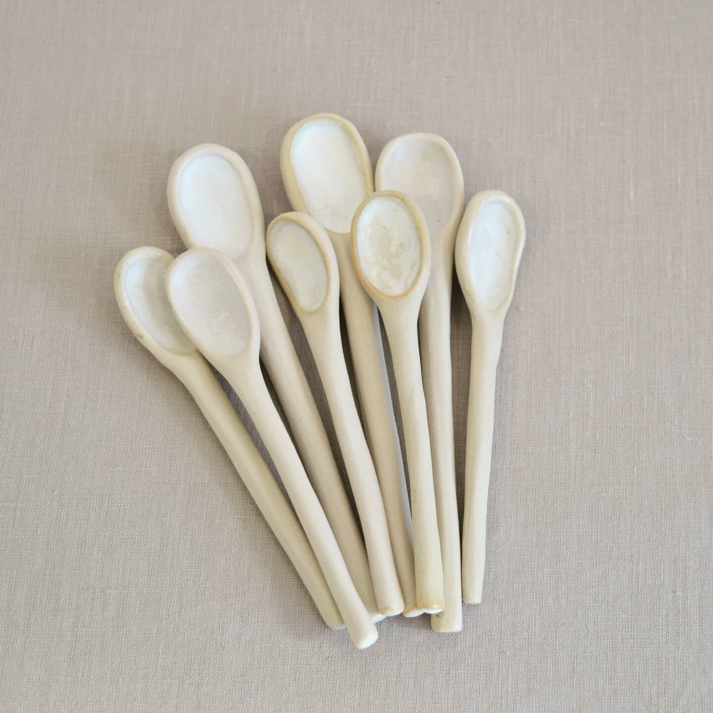 Simple stoneware spoons.
-
#spoonlove #ceramicspoons #handmade #makermade #simpleandstill #aconsideredhome #simpleliving
