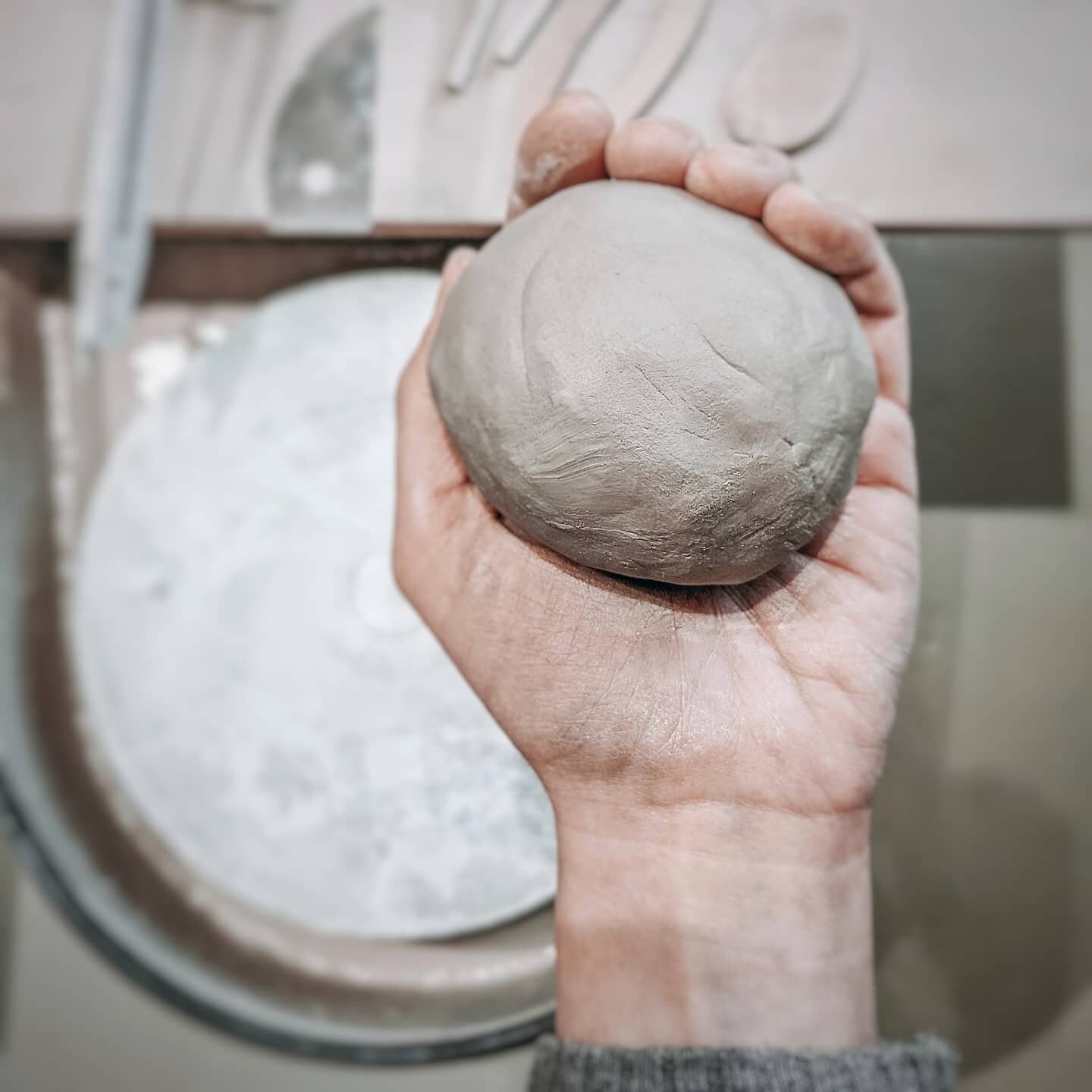 So much potential in this little ball of mud! 
-
#clay #potterswheel #throwing #studiolife #pottery #ceramics #maker #makersgonnamake #handmade #stoneware #designermaker #craft #simpleliving