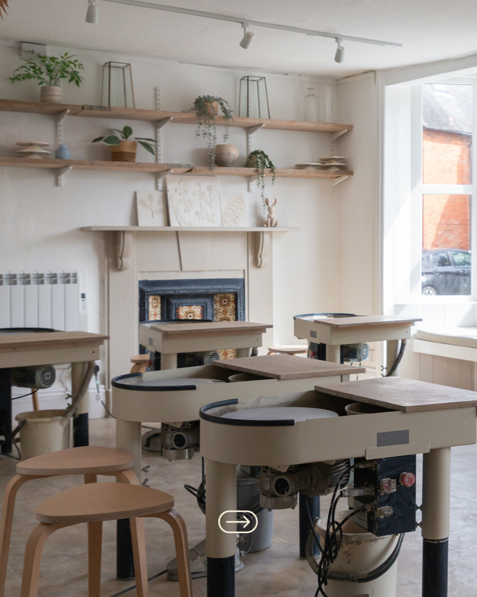 CERAMIC+HARE+SCULPTURE+WORKSHOP+%283%29.png