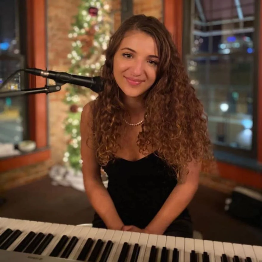 Live Music: Molly Abraham (Chicory South Bend)