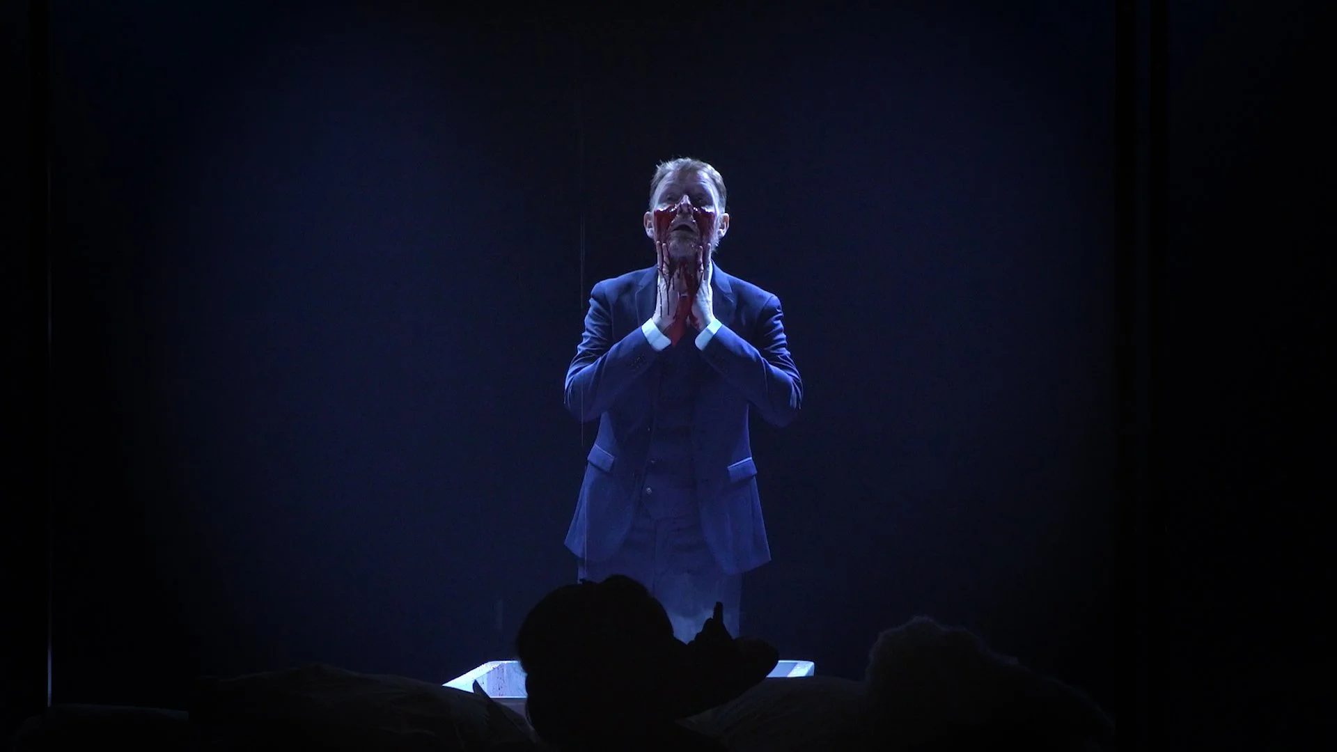 Polonius dead 2.jpg