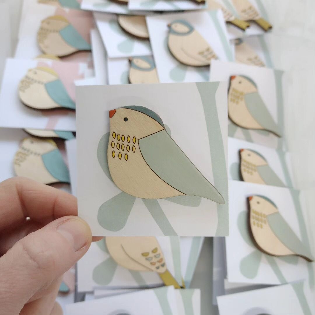 Pretty little bird brooches flying off to new homes :) 🕊️
