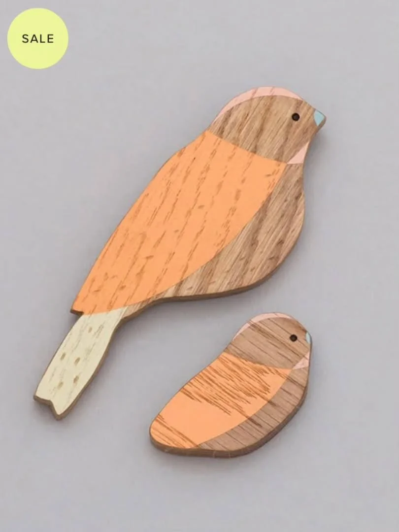 Back from holiday, back to school and back to work!

... And on to new things too. I've been making my wooden wall birds for over 10 years and it's time to say goodbye to these cute little characters to make way for new things and new work.

So I'm e