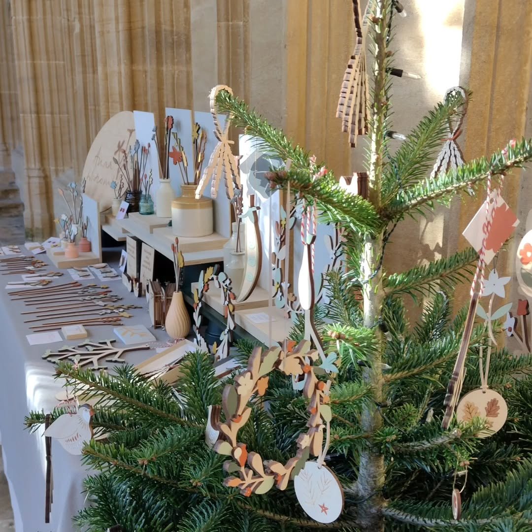 Here at the beautiful @fordeabbey in Dorset for a weekend of Christmas markets - my only event this year and possibly the most incredible venue I've ever exhibited in! :) 
A historic house and gardens dating back to the 12th century, this weekend its