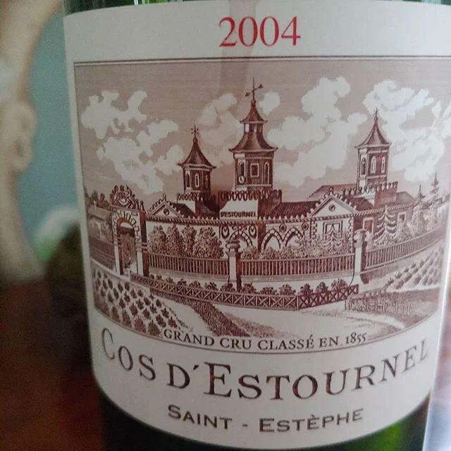 Bordeaux and Easter a perfect pairing. Far from an "off" vintage this was one of the more complex and interesting Cos I have enjoyed, arabica, cocoa, exotic spice.  Super cool, Cos always comforts, nostalgia of great dinners and good friend